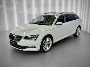 Škoda Superb, 2.0TDI DSG 4X4 STYLE, ACC, PAN