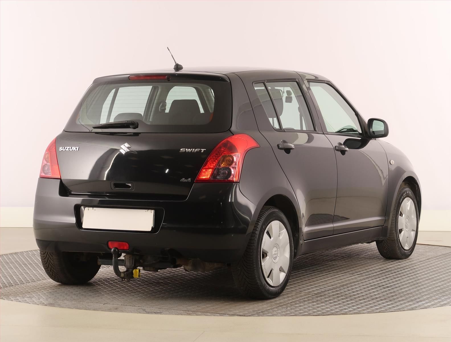 Suzuki Swift, 1.3 i, 4X4, po STK, Tažné - fotka 5