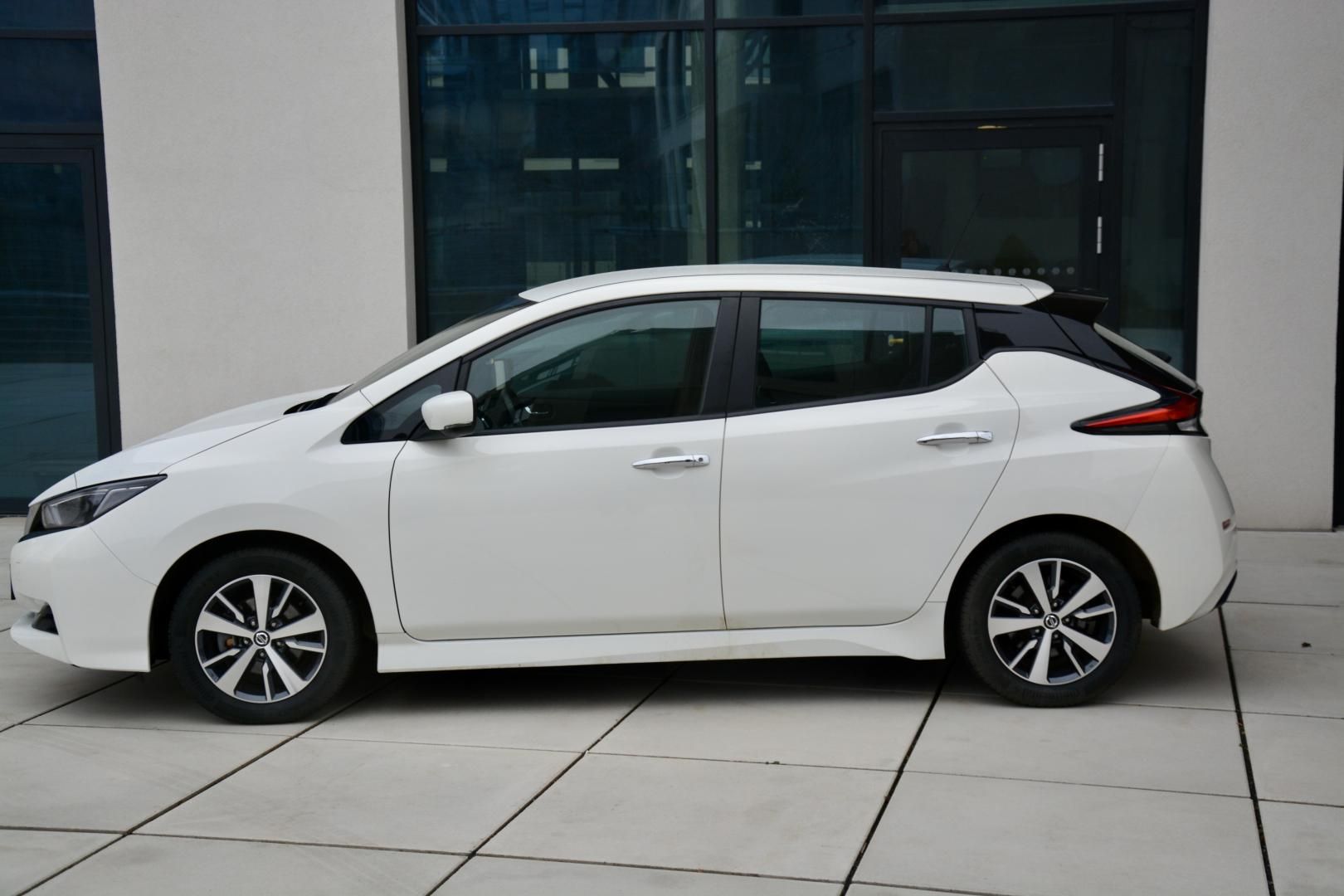 Nissan LEAF, Acenta 110KW 1 MAJITEL KAMERA - fotka 2