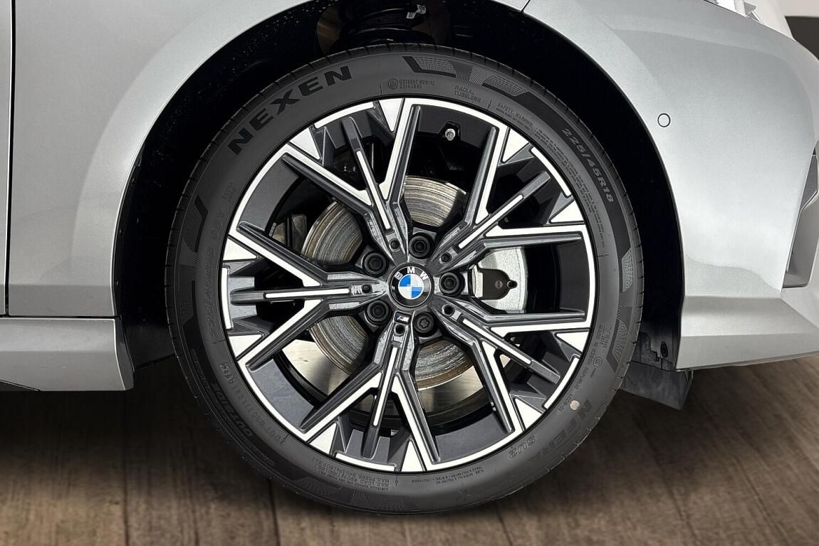 BMW Řada 1, 120 - fotka 5