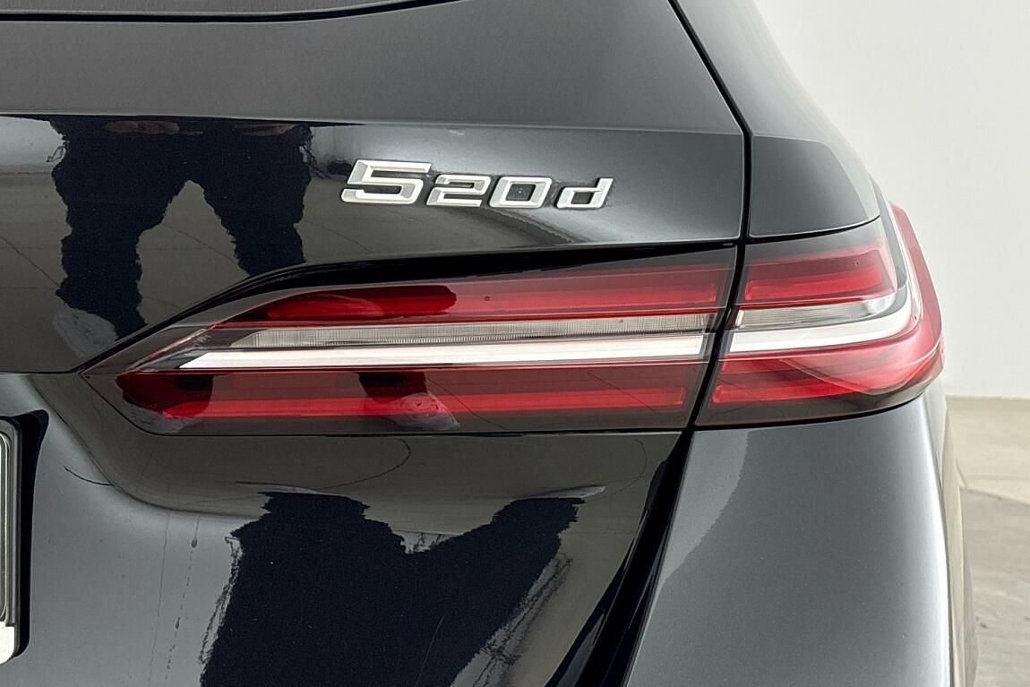 BMW Řada 5, řady 5 | 520d xDrive - fotka 4