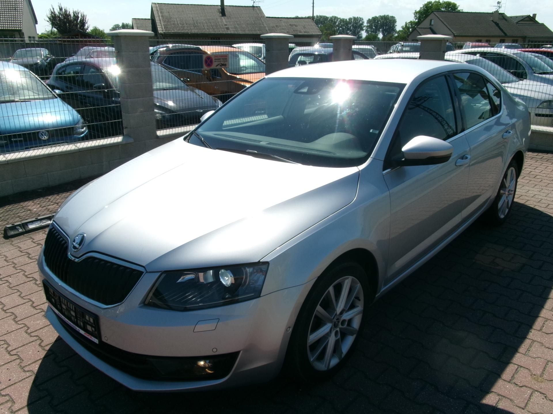 Škoda Octavia, 1,4 TSI AC BT NAVI TEMP