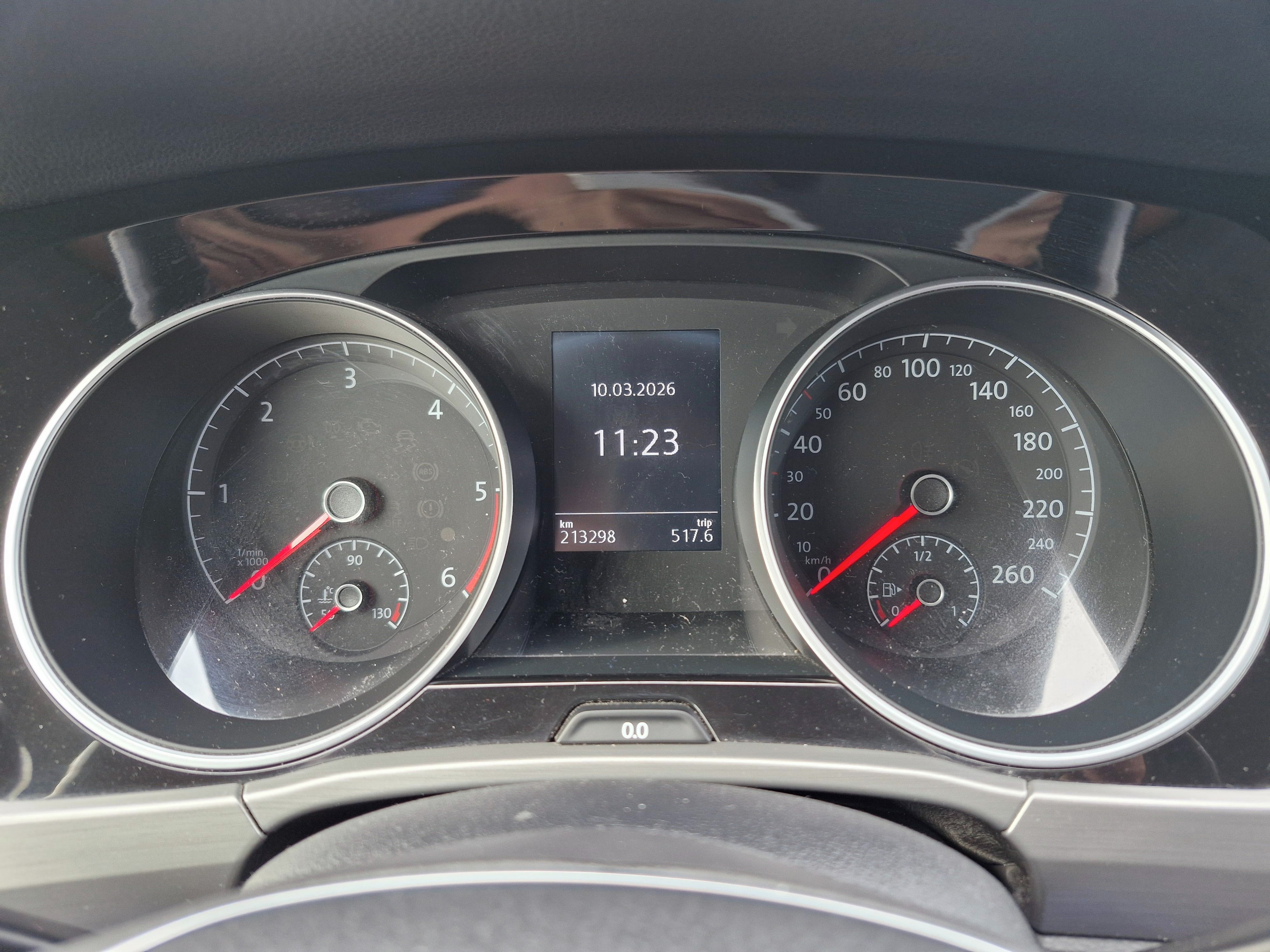 Volkswagen Touran, Touran 2.0Tdi DSG - fotka 3