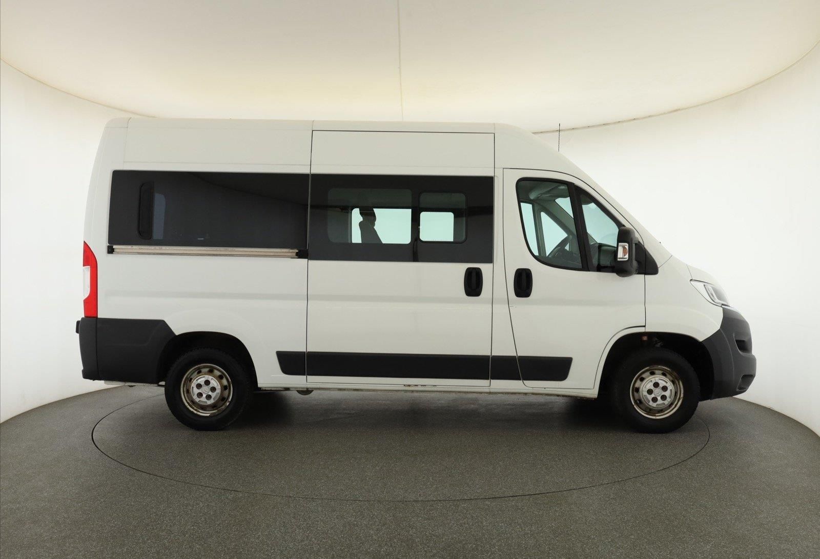 Citroën Jumper, 2.0 BlueHDi, L2H2, Kombi - fotka 6