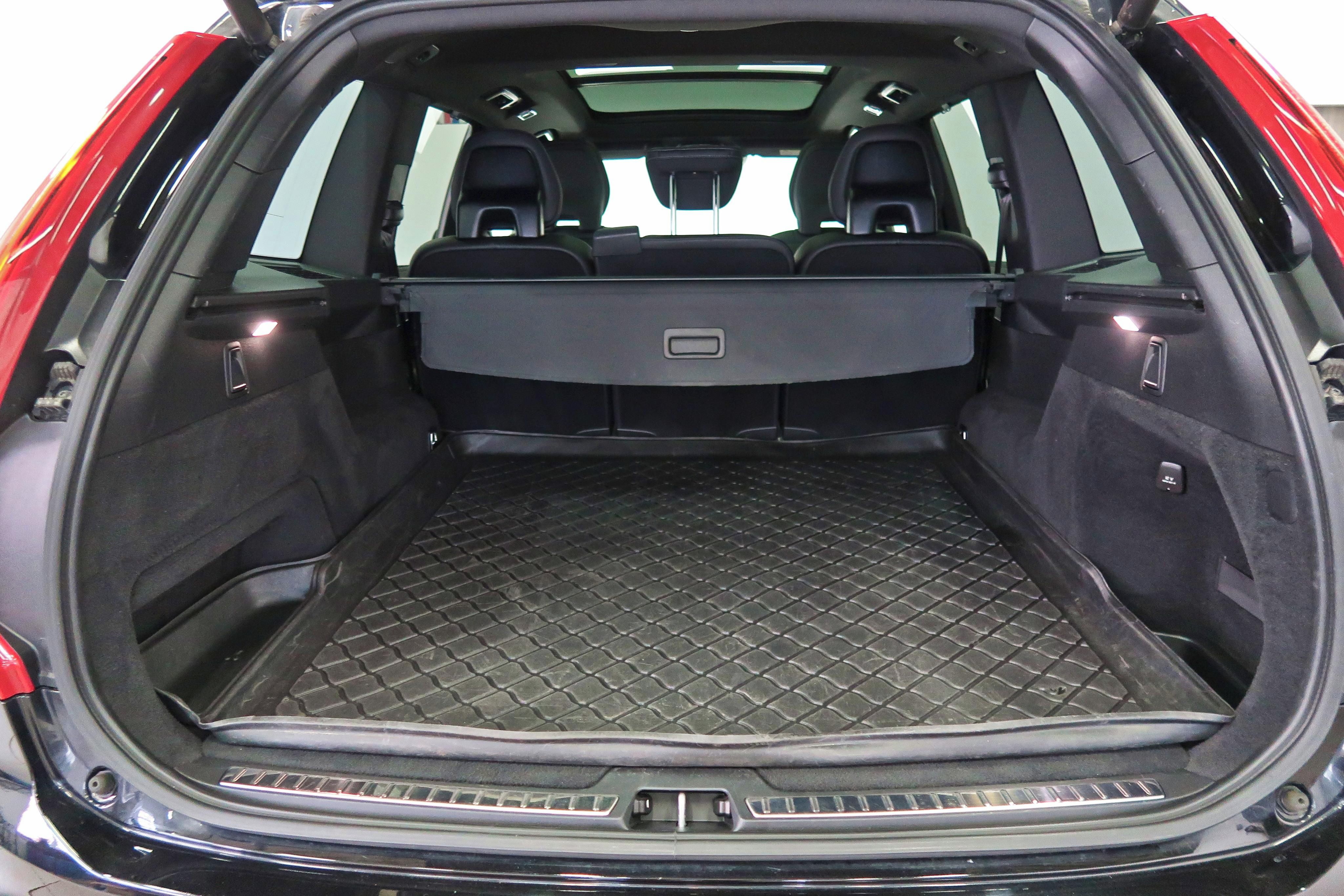 Volvo XC90, B5 AWD 183kW,R-DESIGN,ZÁRUKA - fotka 5