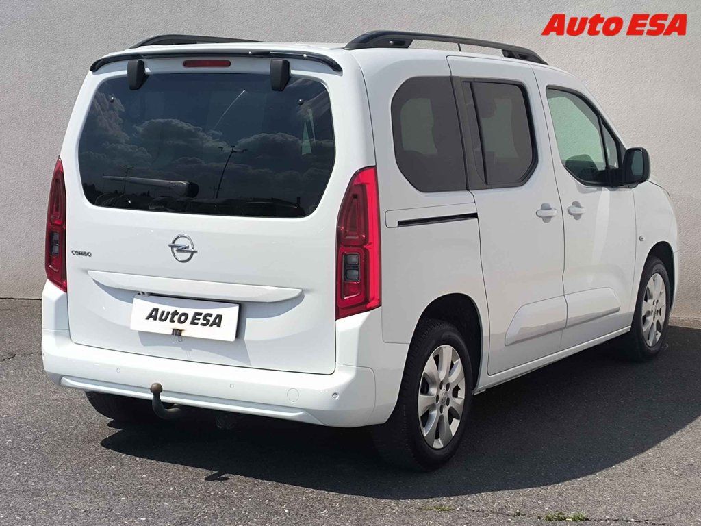 Opel Combo, 1.5CDTi,1.maj,ČR,Elegance - fotka 4
