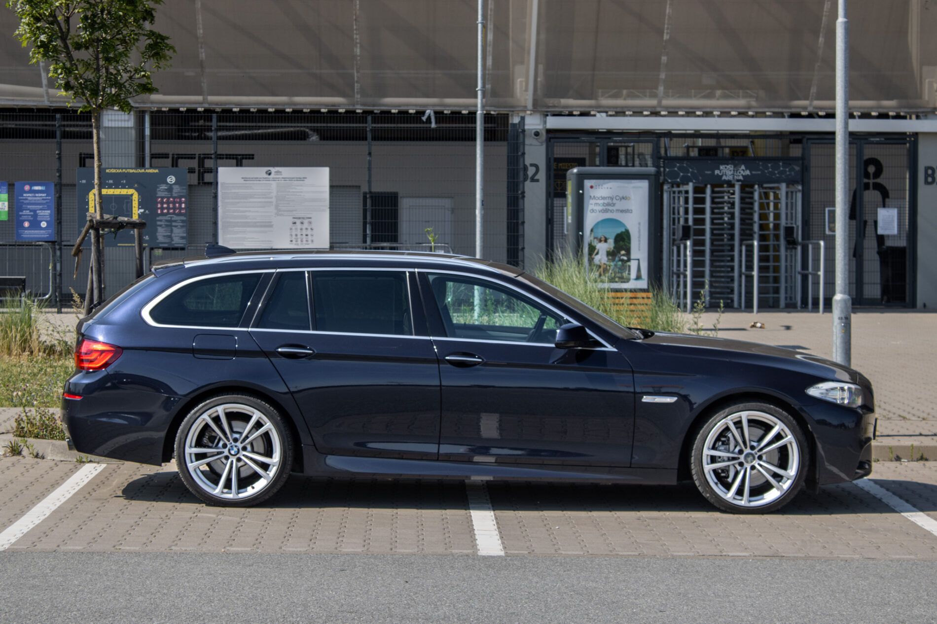 BMW, rad 5 Touring - fotka 4