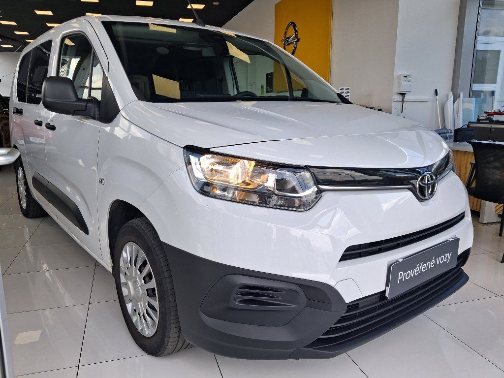Toyota Proace City Verso, 1.5D 75kW 2023 - fotka 3