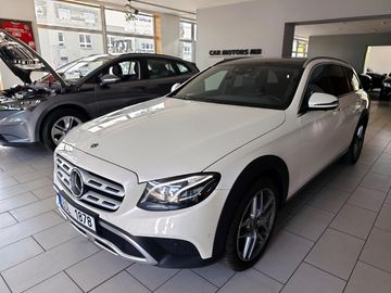 E220CDI All-terrain TOP VÝBAVA