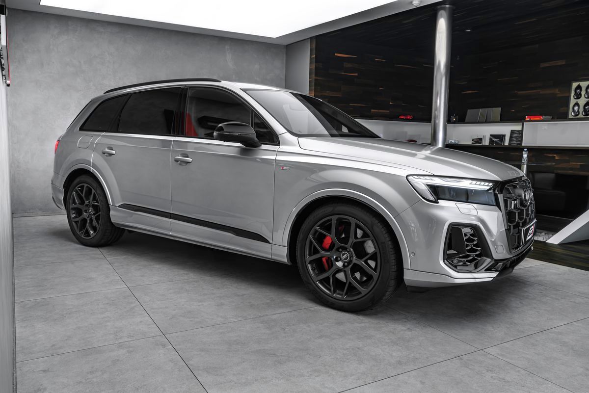 Audi Q7, e Quattro Sline 360kW Masáže - fotka 4