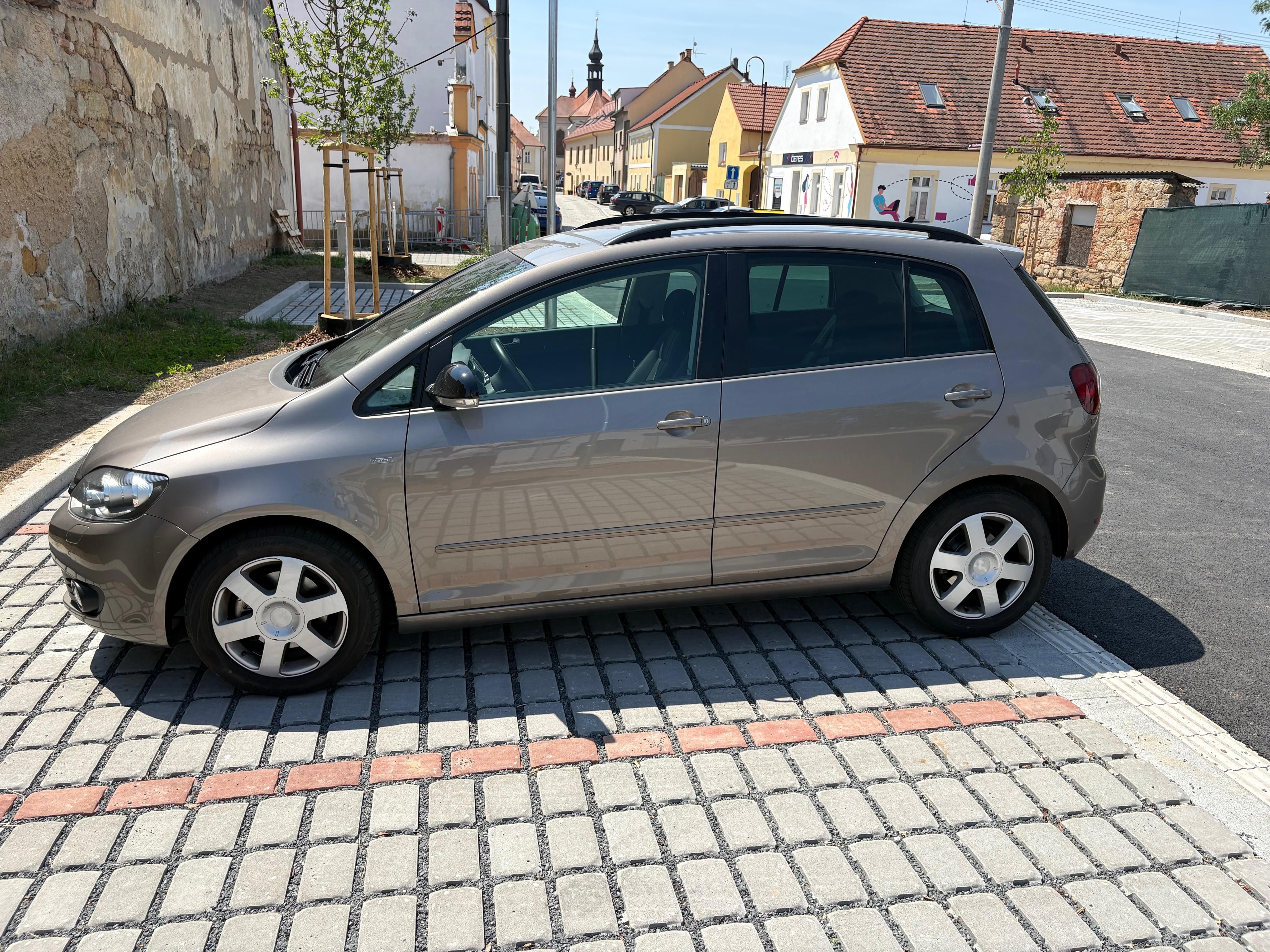 Volkswagen Golf Plus, Golf plus 1,4 tsi 90 kw Match - fotka 4