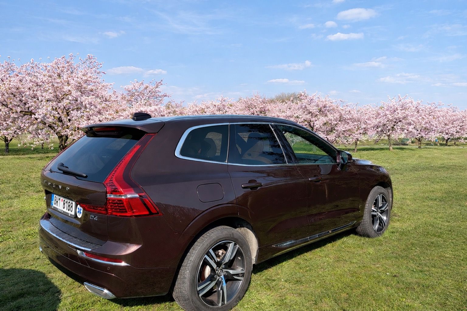 Volvo XC60, Volvo XC60 D4 AWD Inscription - fotka 2
