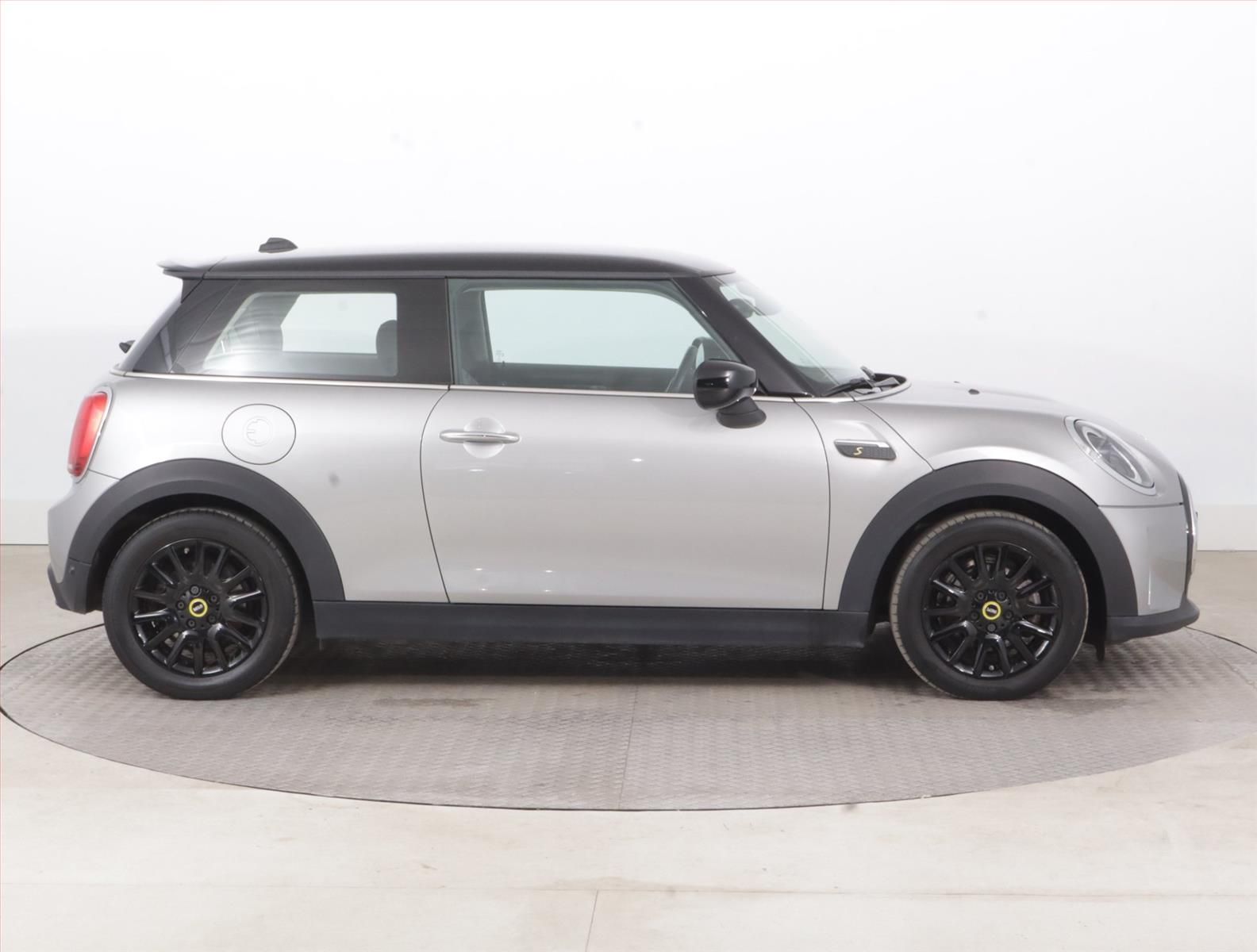 Mini, Cooper SE 32 kWh, SoH 97% - fotka 6