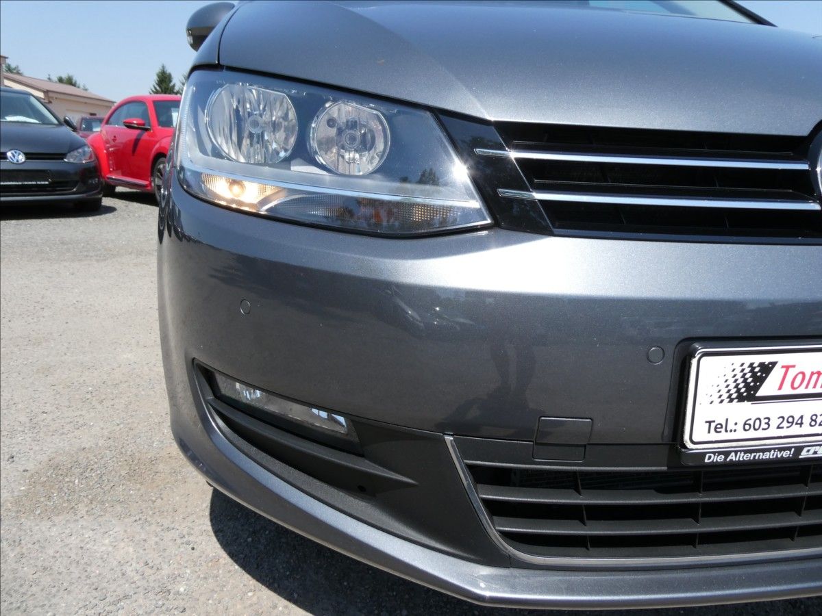 Volkswagen Sharan, 2,0 TDi 110kW webasto, 2x kola - fotka 5