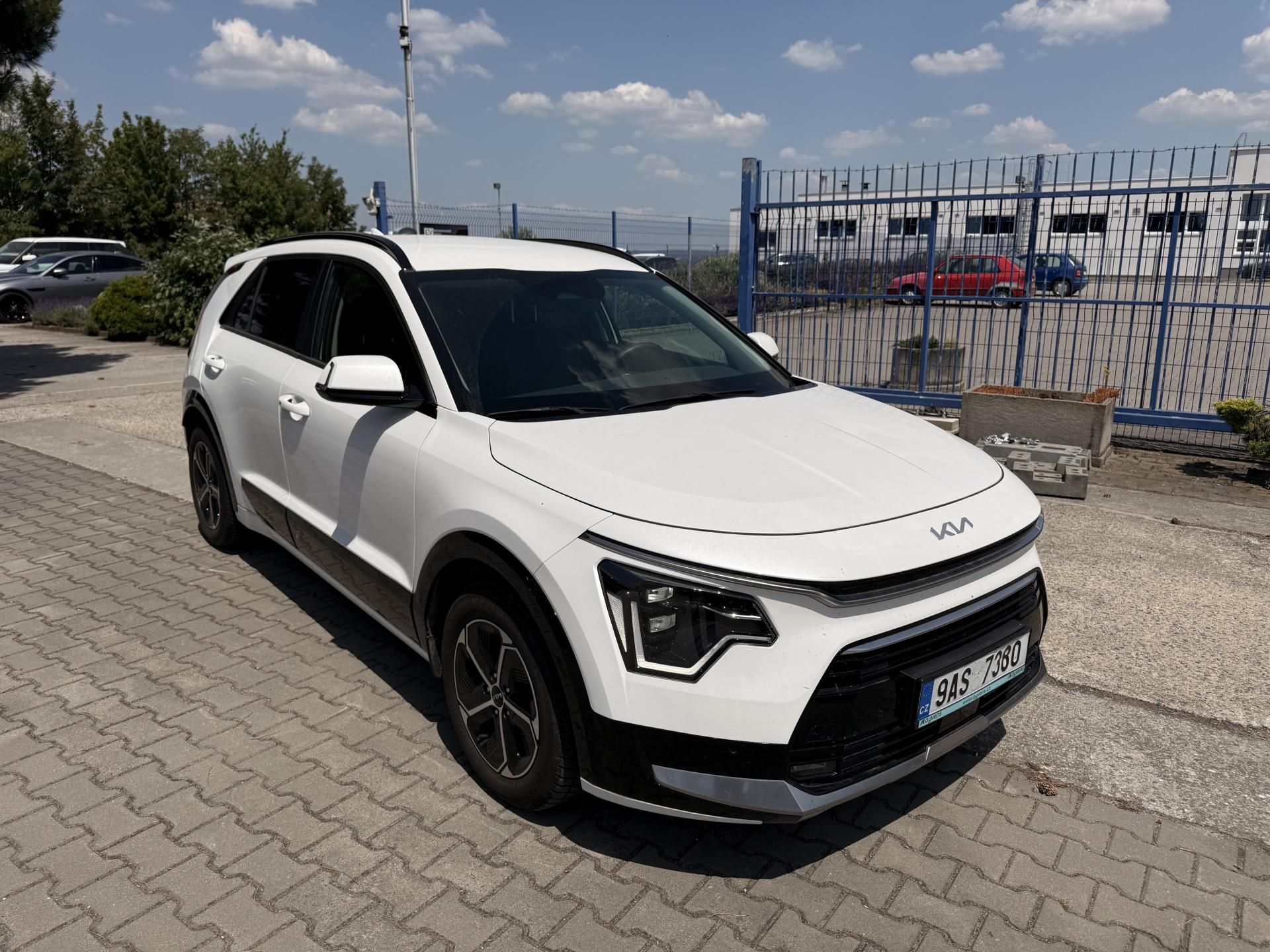Kia Niro, 1.6 GDI,HEV,ČR,5,5 L/100KM - fotka 4