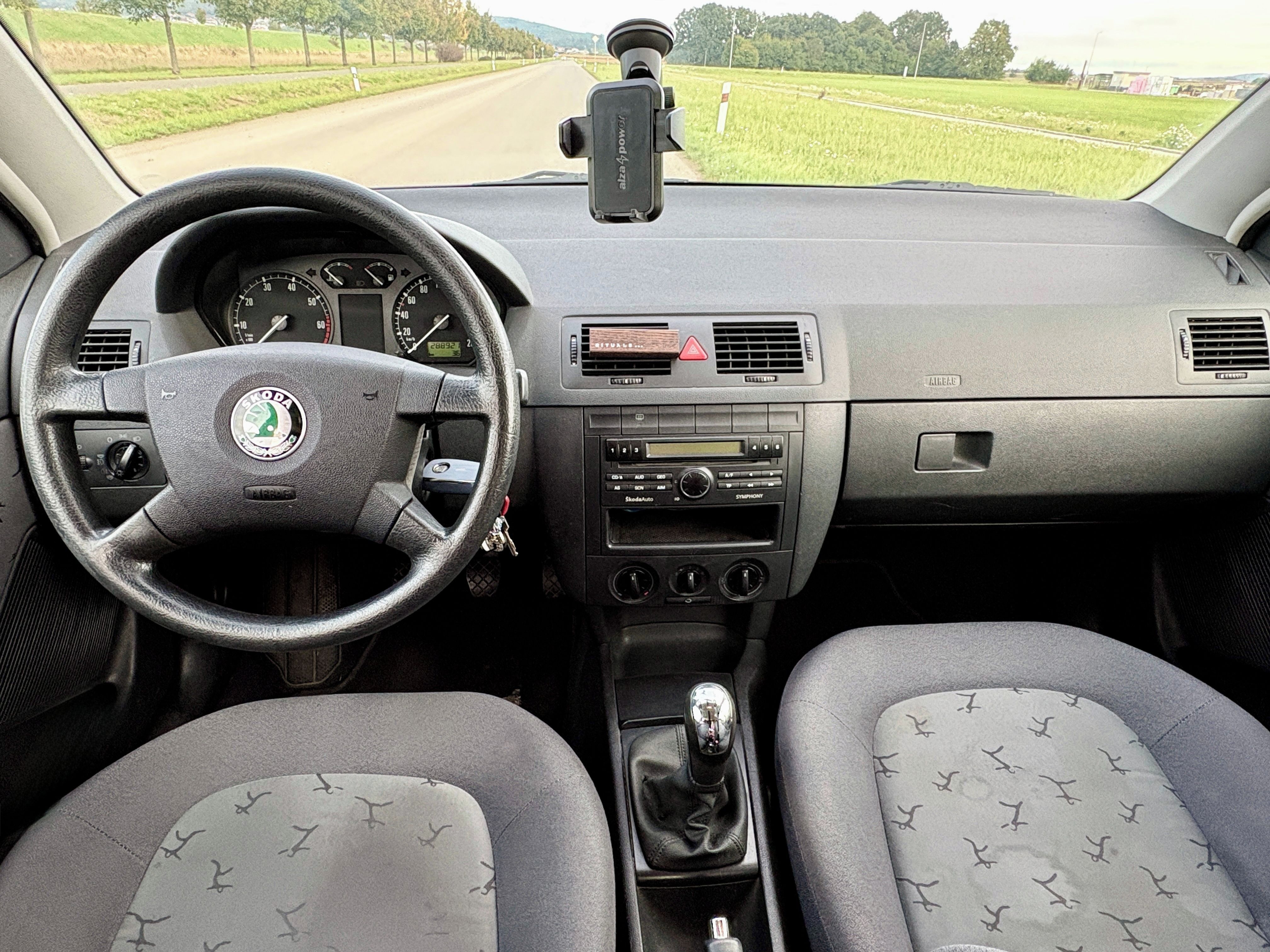 Škoda Fabia, 1.4 MPI garážované - fotka 5