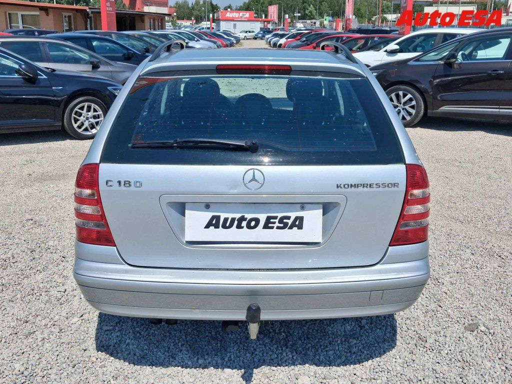 Mercedes-Benz Třídy C, 1.8 - fotka 5