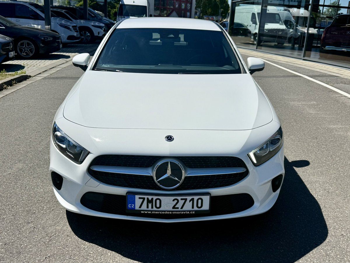 Mercedes-Benz Třídy A, 180 d - fotka 3