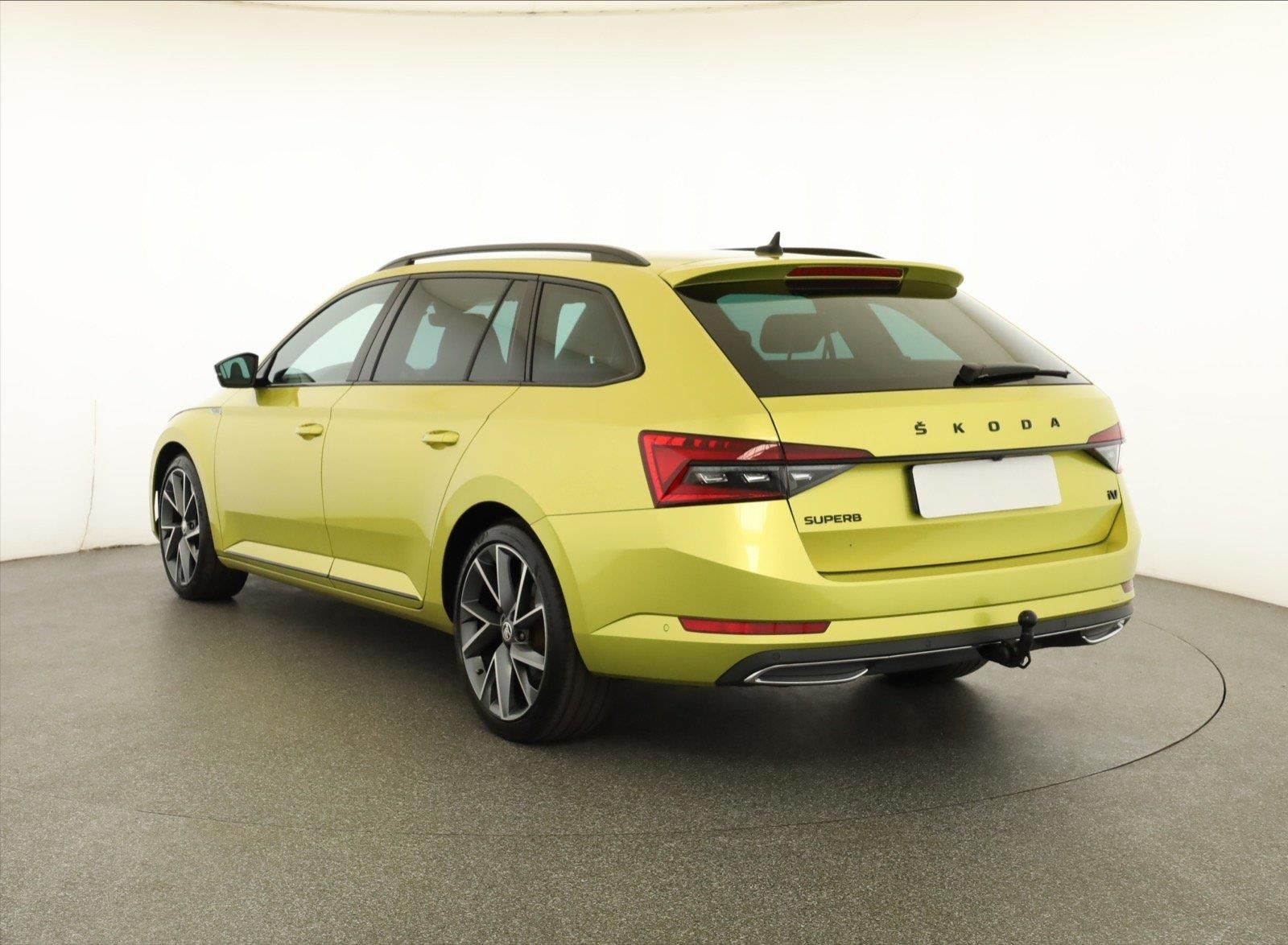 Škoda Superb, iV 1.4 TSI PHEV, Sportline - fotka 4