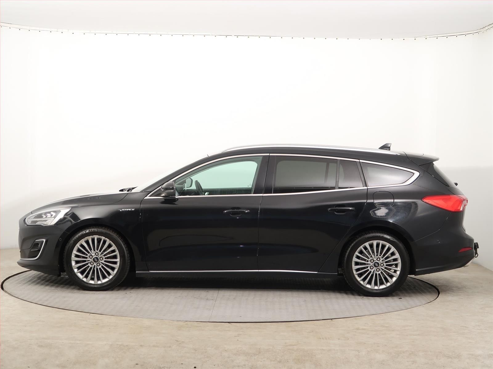 Ford Focus, 2.0 EcoBlue, Vignale, Automat - fotka 3