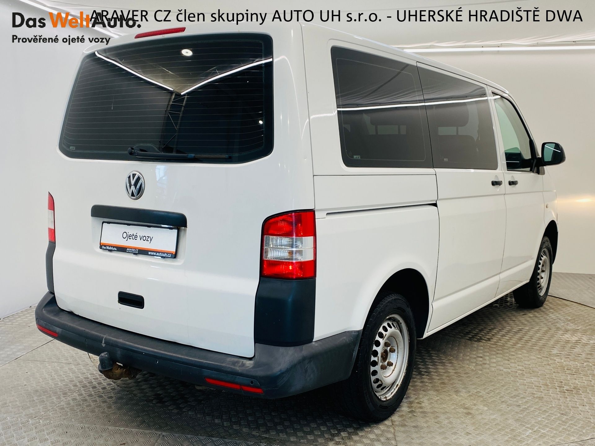 Volkswagen Transporter, 2.0 TDI 75kW 9Míst - fotka 2