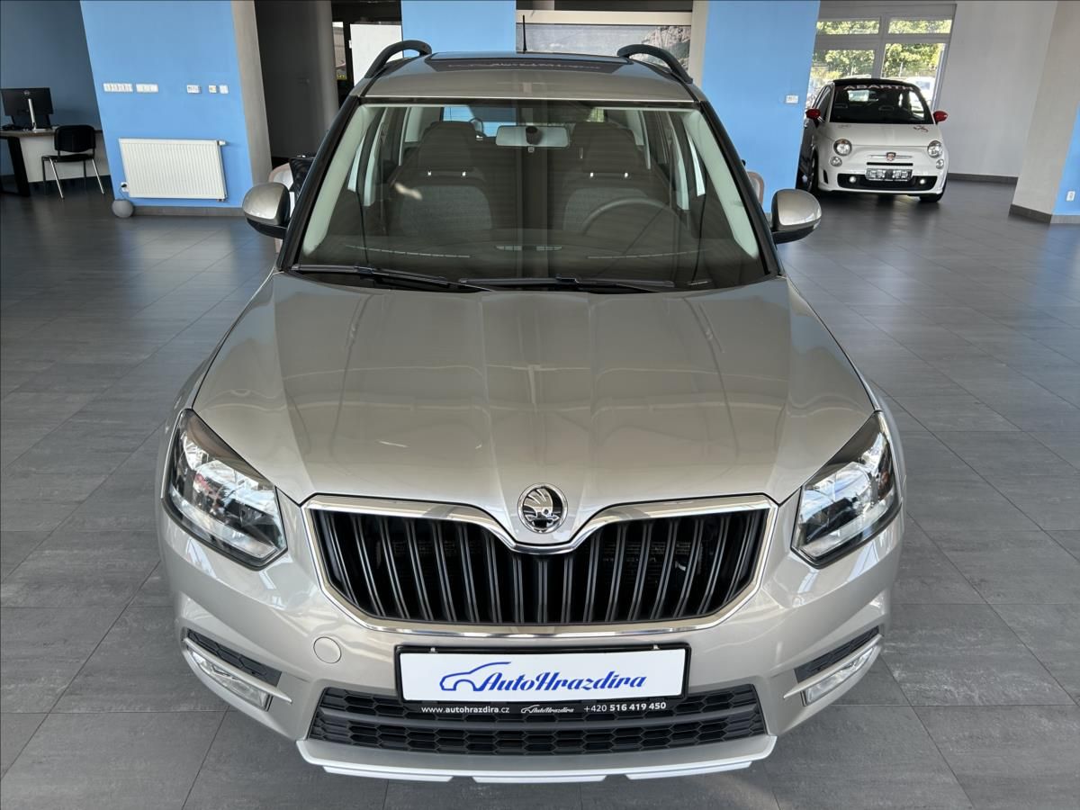 Škoda Yeti, 1,2   TSI 81kW,SERVISKA - fotka 2