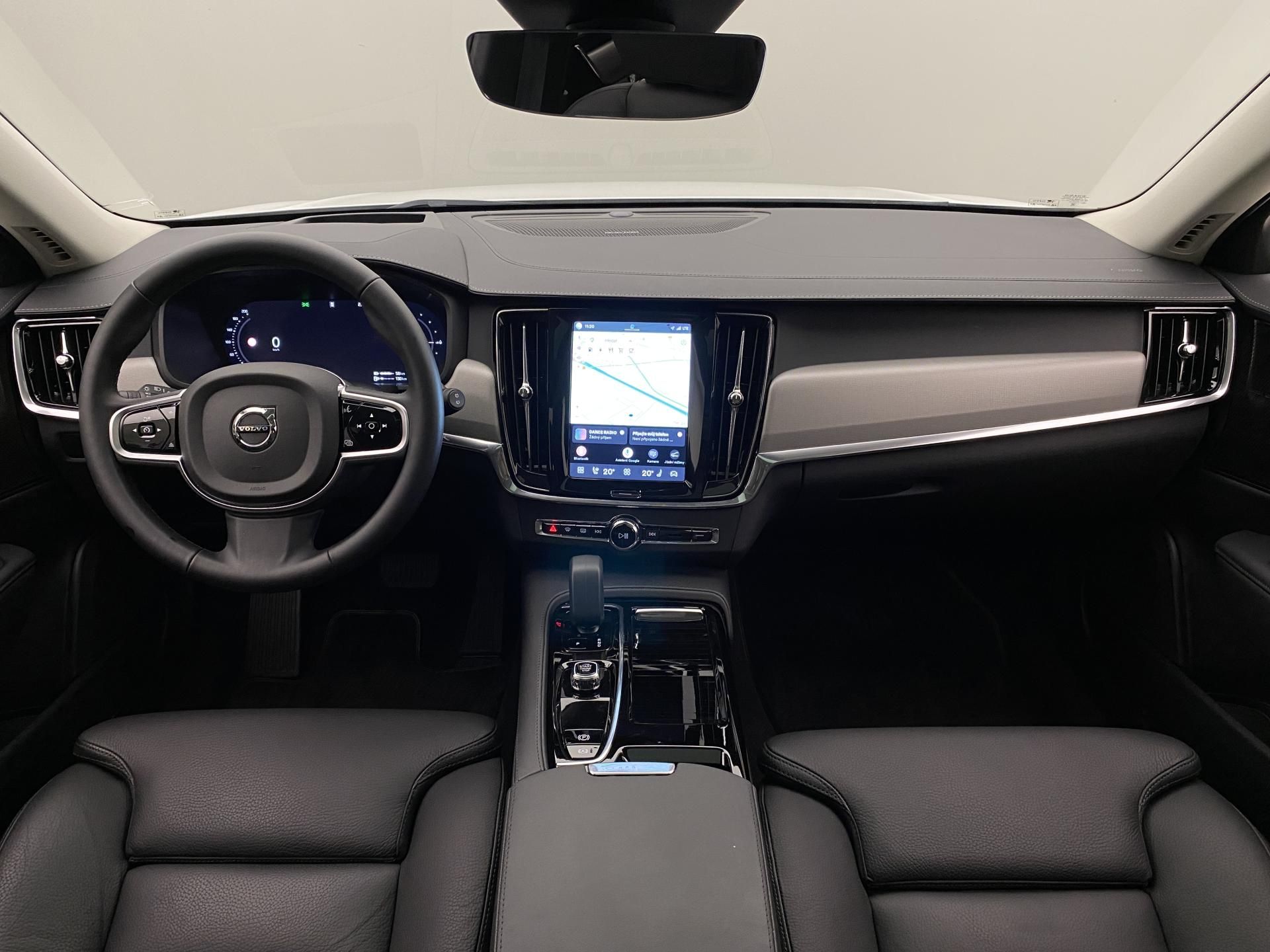 Volvo V90, T6 AWD RECHARGE DARK PLUS AUT - fotka 2