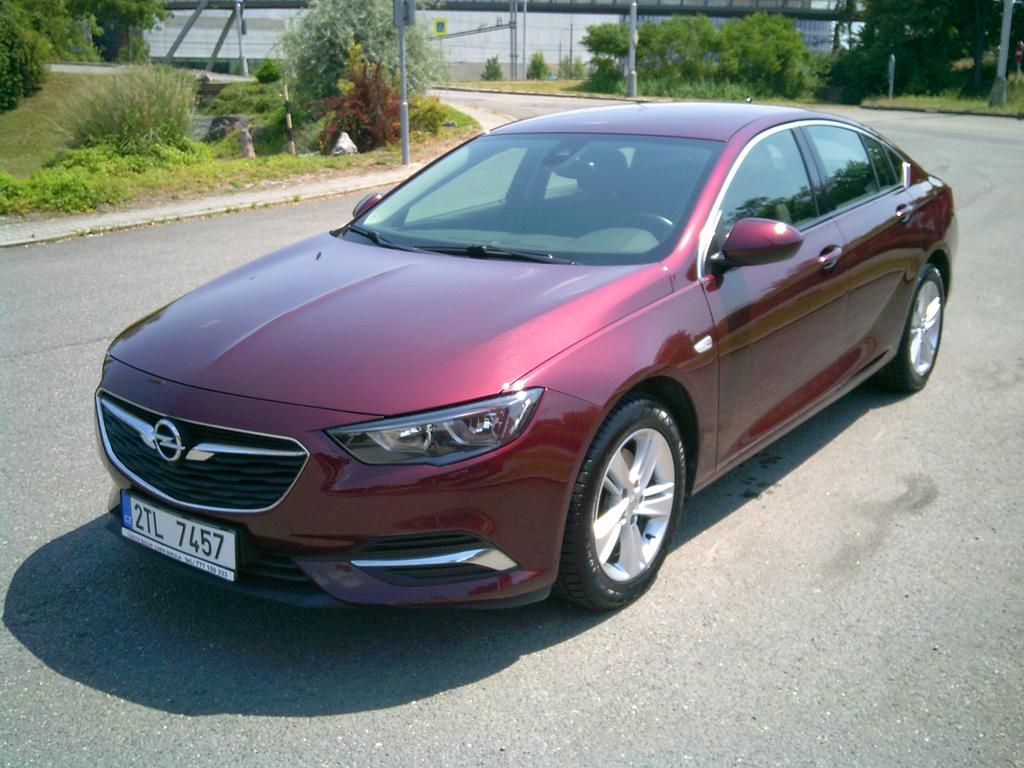 Opel Insignia, 2.0 CDTi 125 kW  KOUPENO ČR
