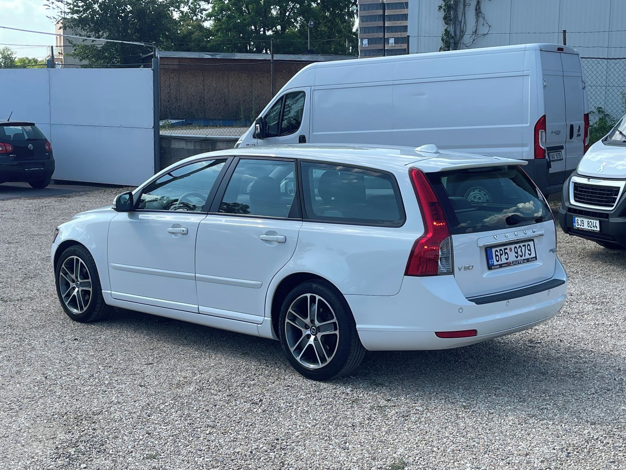 Volvo V50, 1.6D 80kW*KŮŽE*VÝHŘEV*HANDSFRE - fotka 5