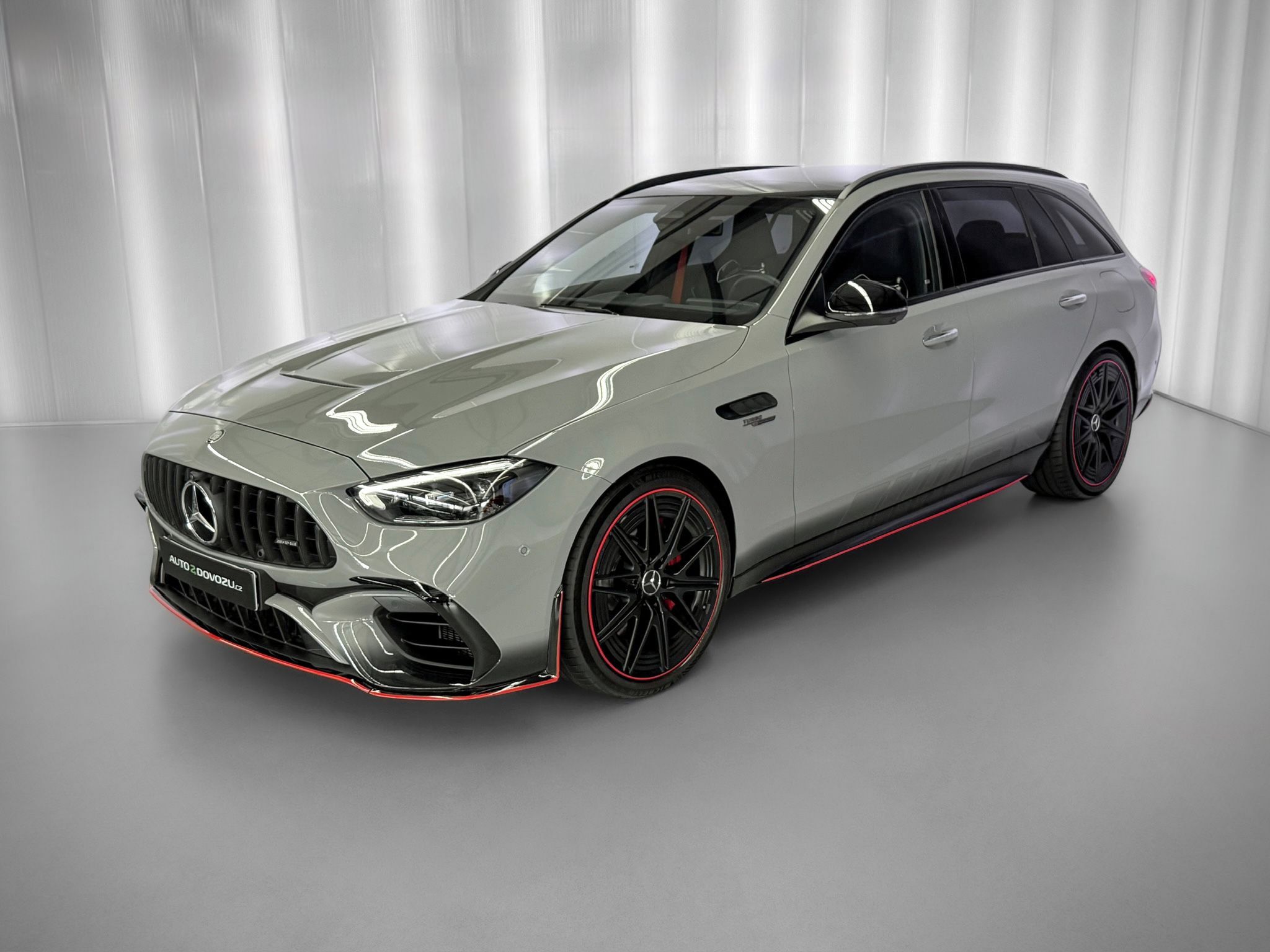 Mercedes-Benz Třídy C, E PERFORMANCE 4M AMG F1 EDIT