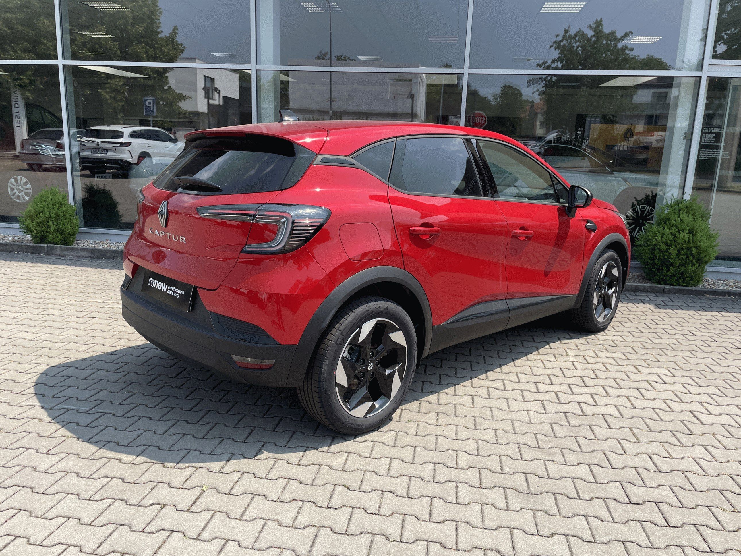 Renault Captur, TCe 90 Techno - fotka 2