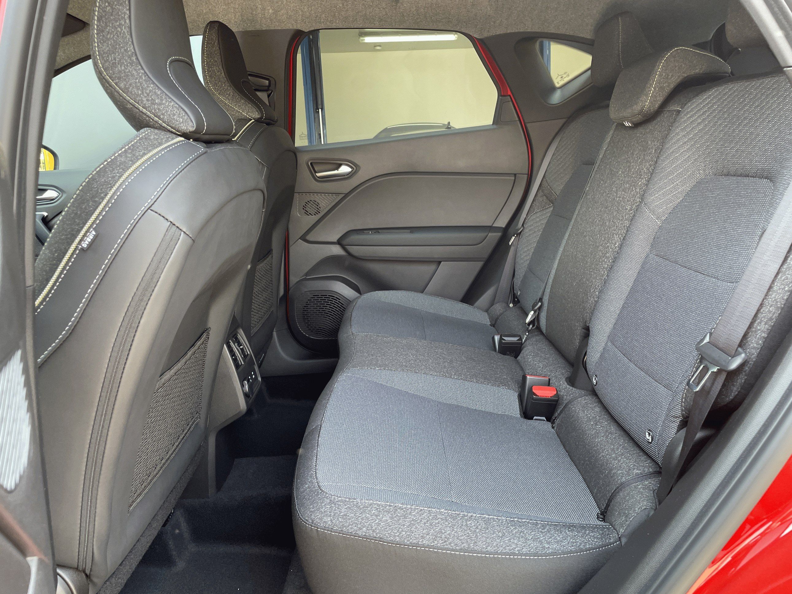 Renault Captur, TCe 90 Techno - fotka 6