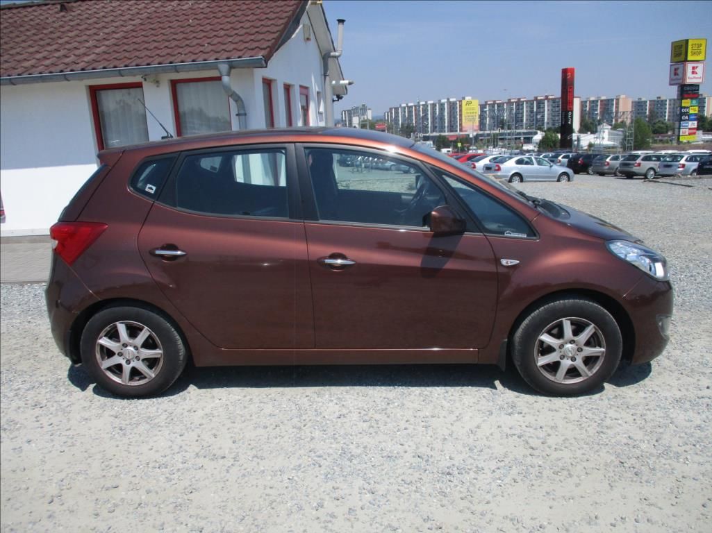 Hyundai ix20, 1,6 CVVT, digiklima,servis,CZ, - fotka 4