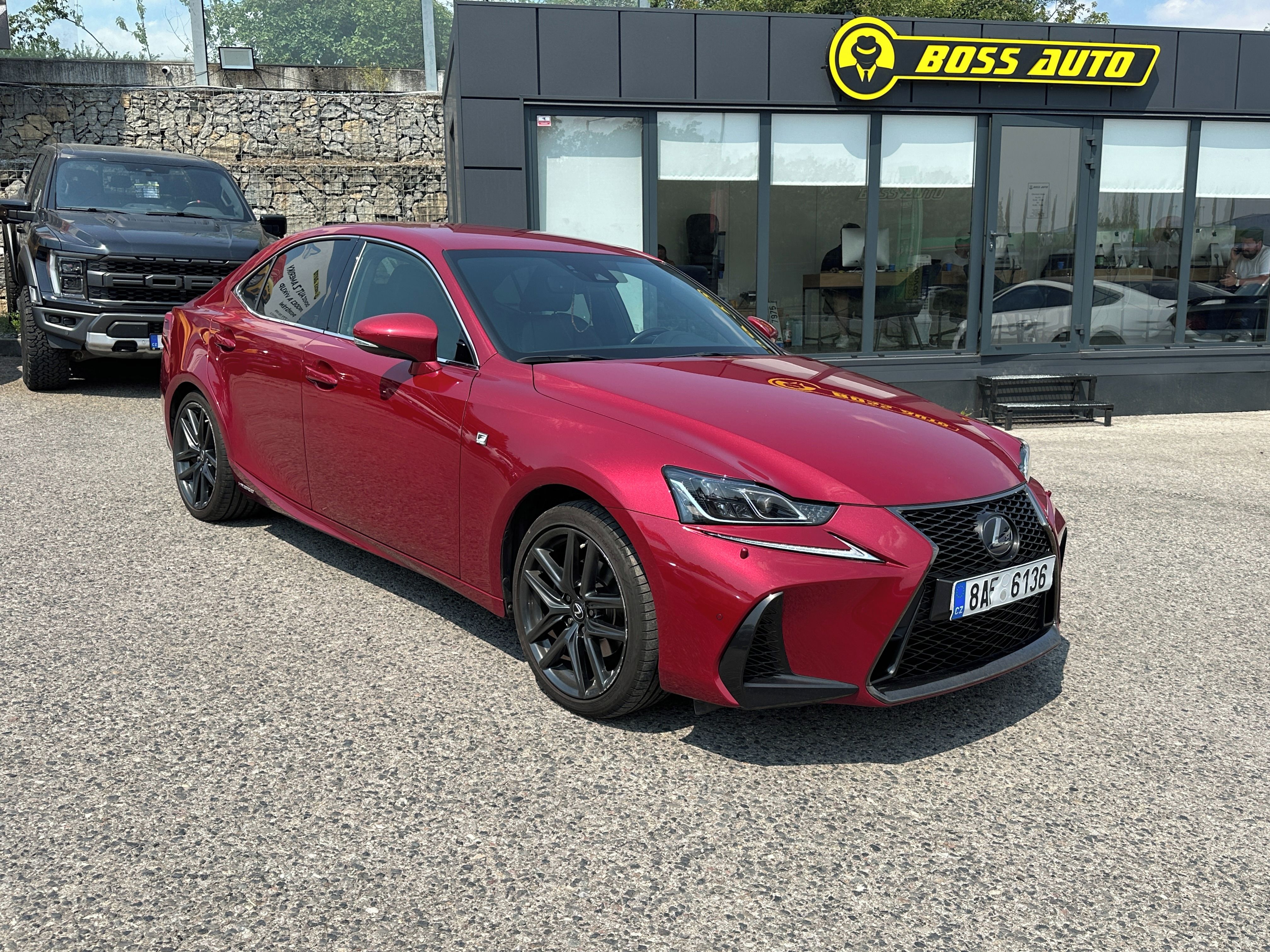 Lexus IS, Lexus IS 300h 2020 - fotka 2