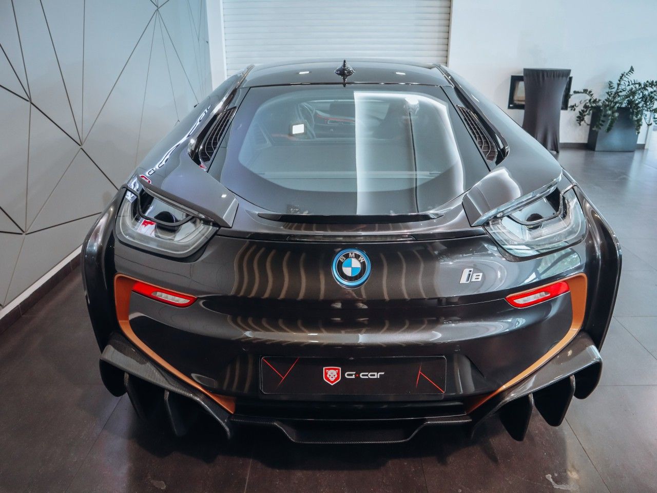 BMW i8, Ultimate Sophisto Edition Kupé - fotka 6