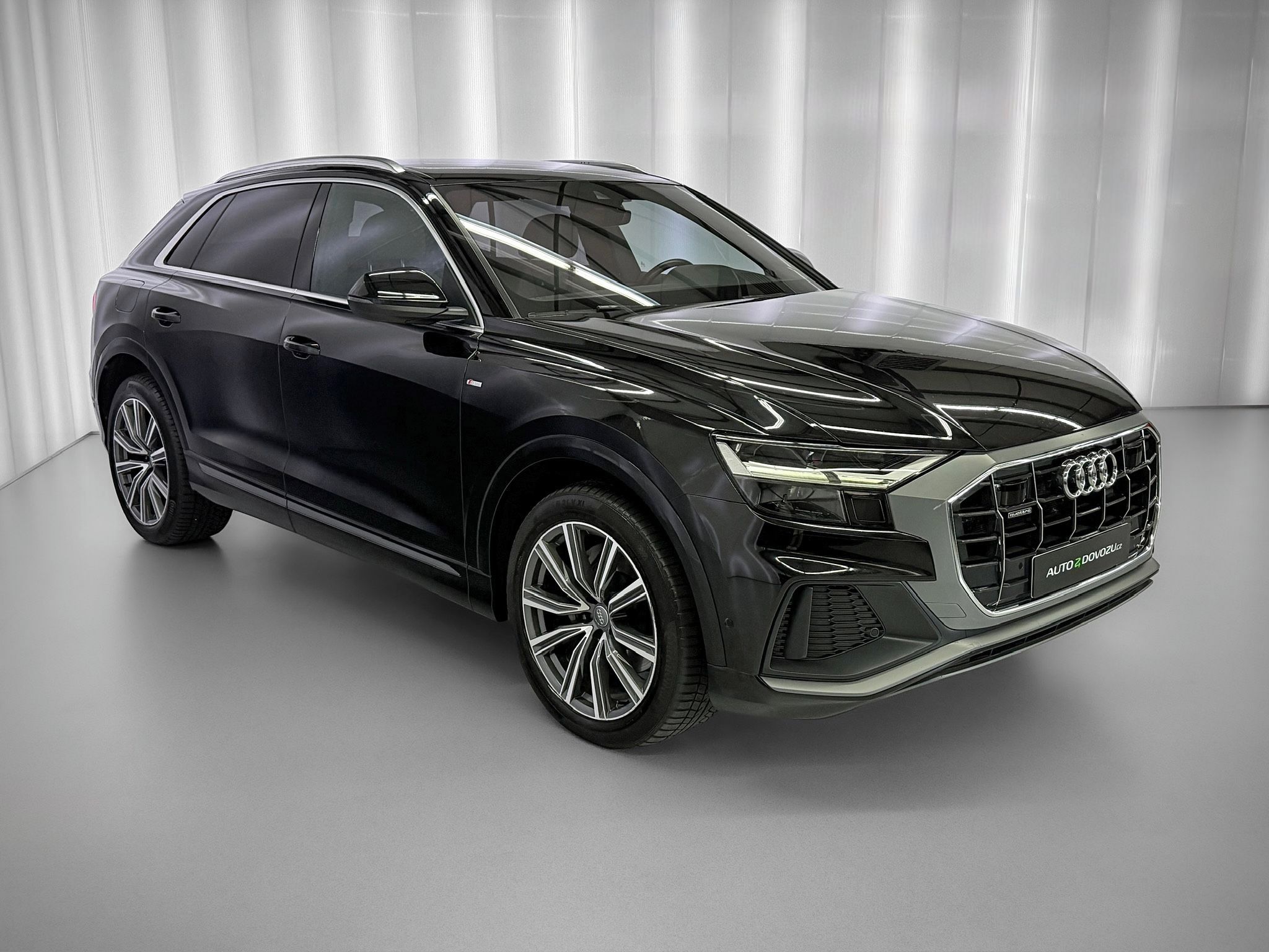 Audi Q8, 50TDI QUATTRO S-LINE, VZDUCH, - fotka 4