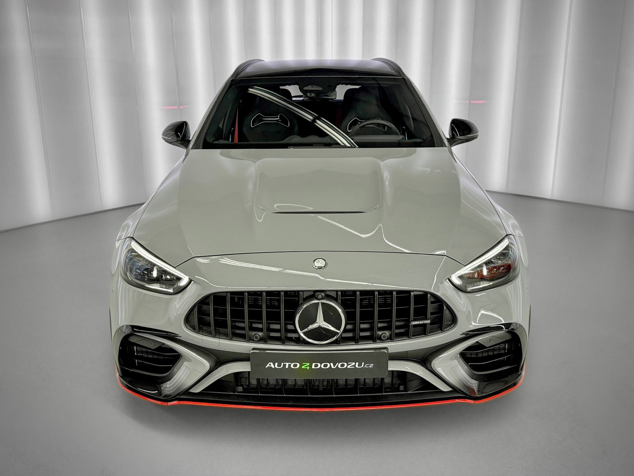 Mercedes-Benz Třídy C, E PERFORMANCE 4M AMG F1 EDIT - fotka 3