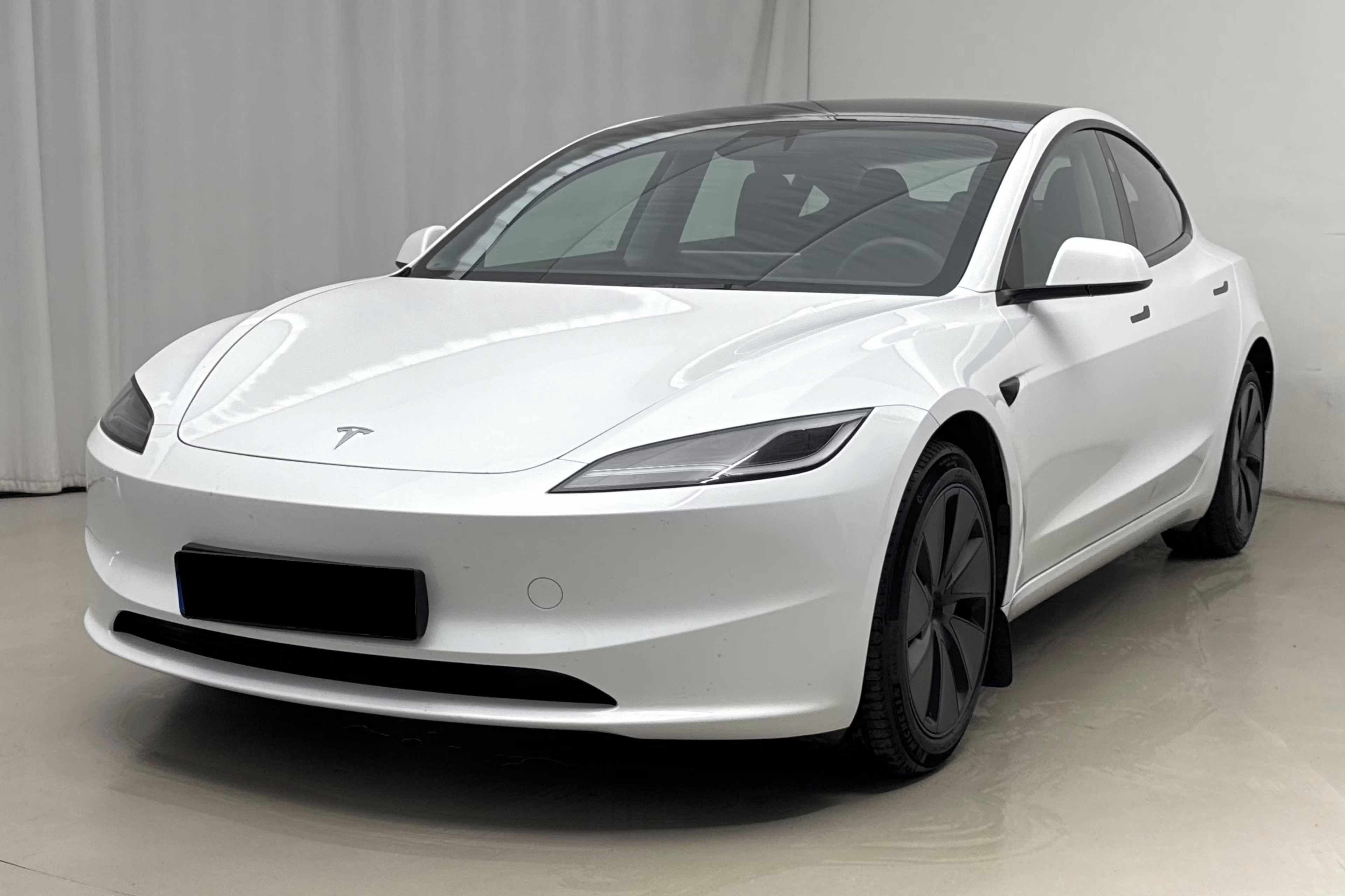 Tesla Model 3, SR RWD záruka top baterie