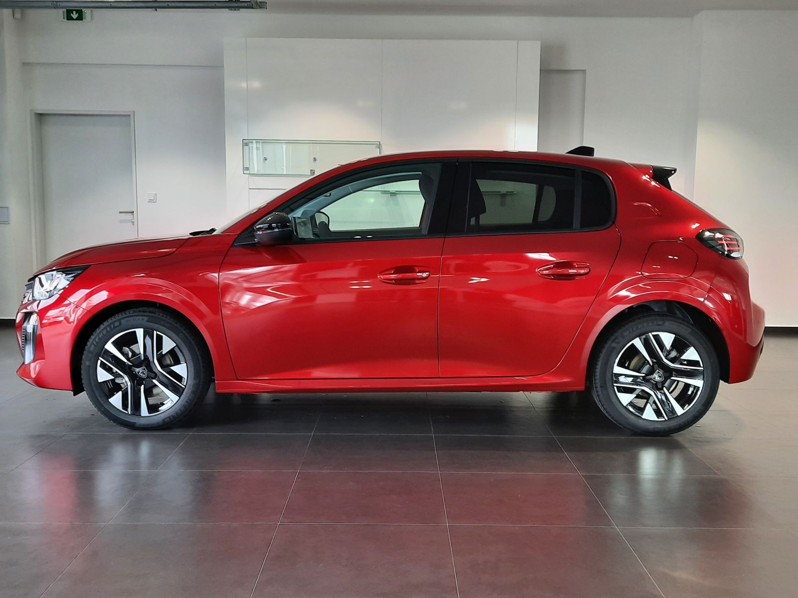Peugeot 208, ALLURE 1.2 TURBO 100k MAN6 - fotka 3