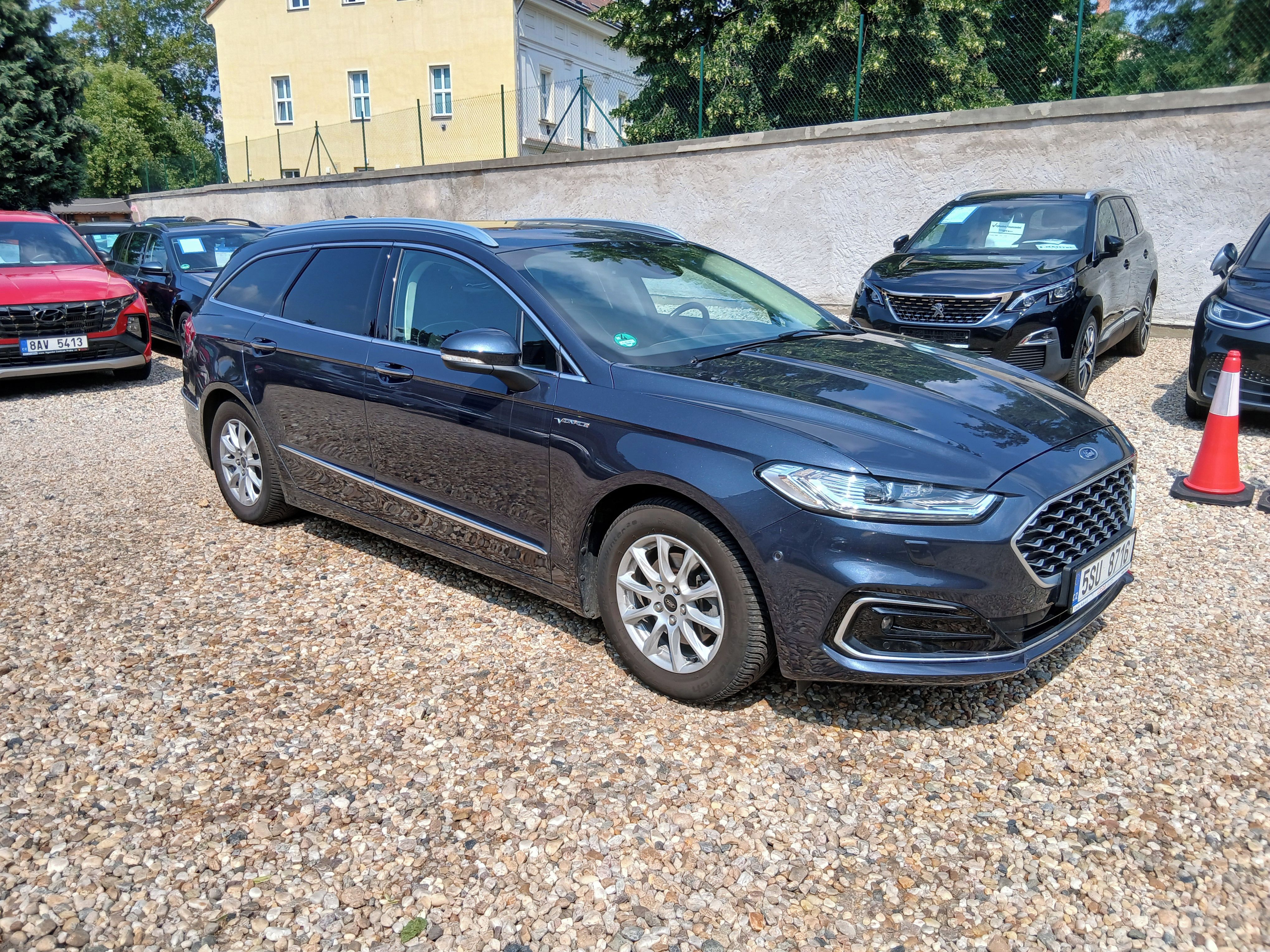 Ford Mondeo, Hybrid 2.0 Vignale S.Kniha DPH - fotka 3