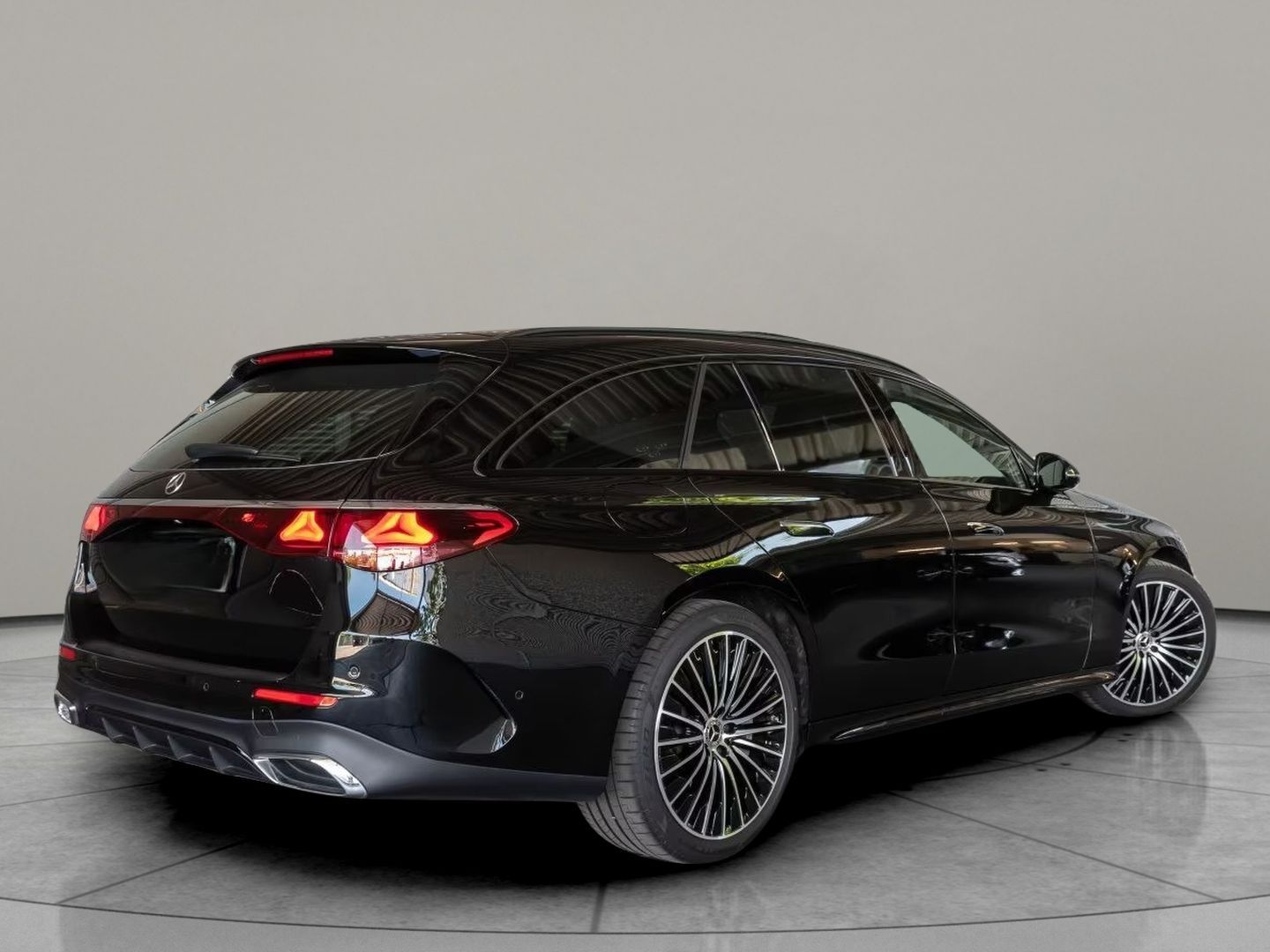 Mercedes-Benz Třídy E, d AMG Premium Airmatic - fotka 2