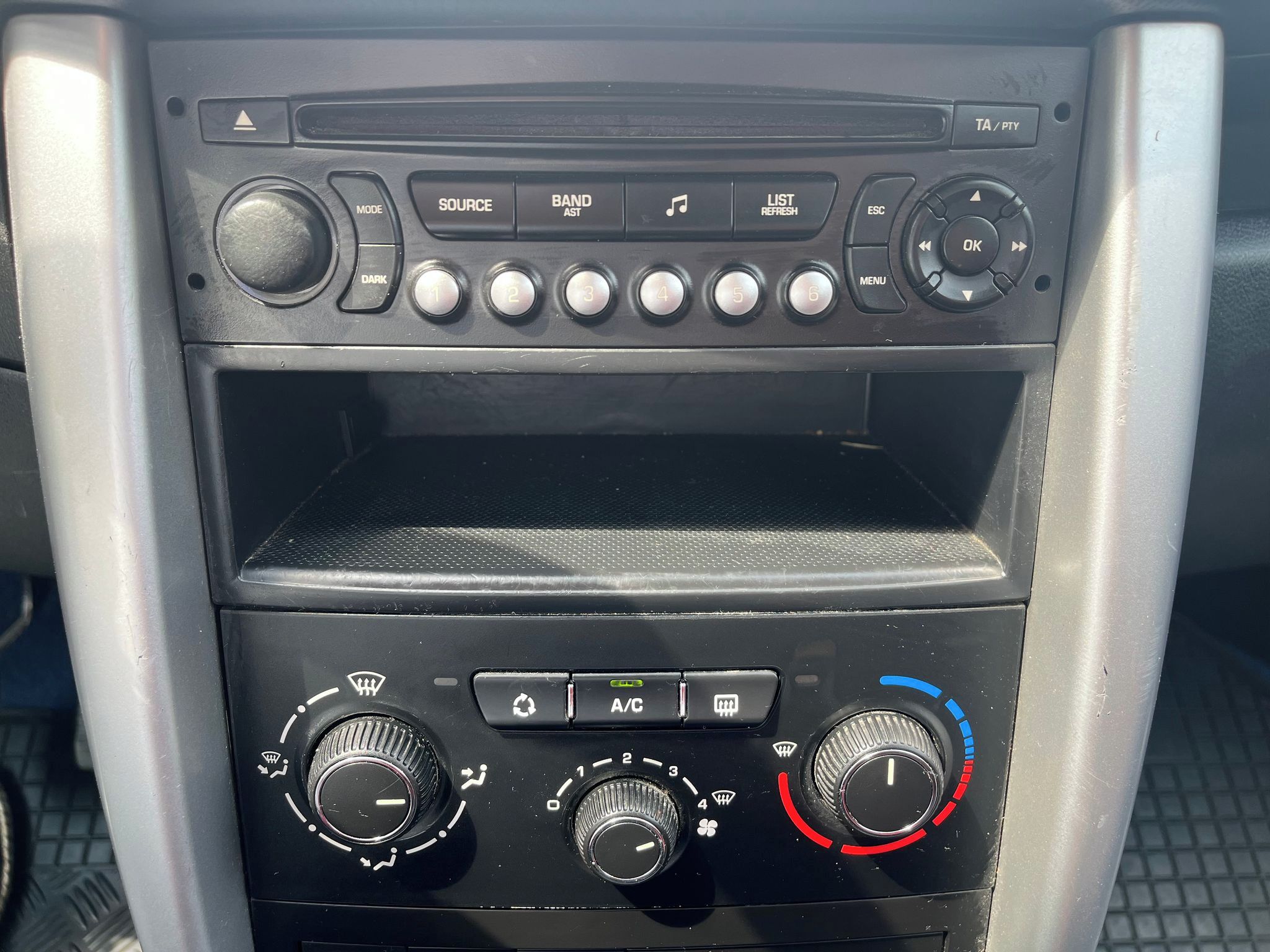 Peugeot 207, 1.6 HDI/68kW - fotka 4