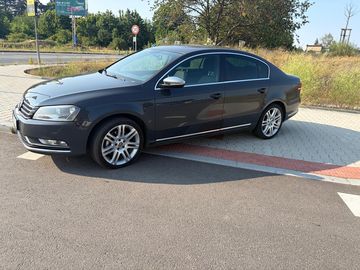 VW PASSAT B7 2.0TDI 130 kW TOP