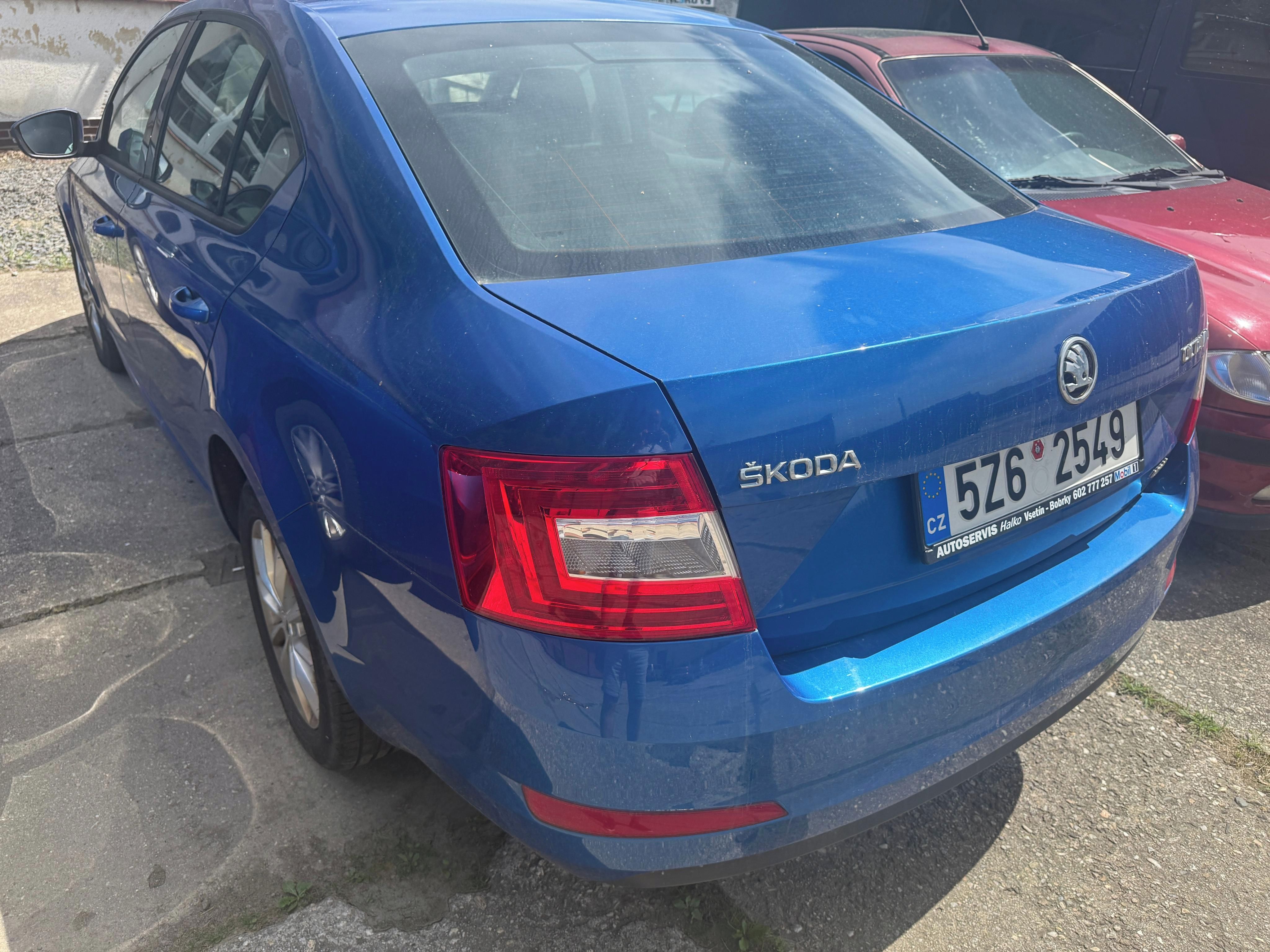 Škoda Octavia - fotka 2
