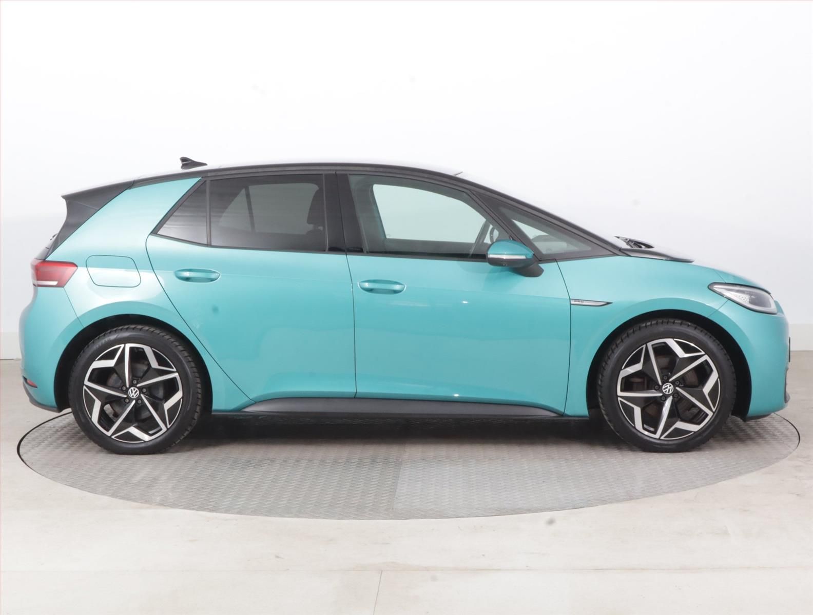 Volkswagen ID.3, Pro Perf. (62 kWh), SoH 92% - fotka 6