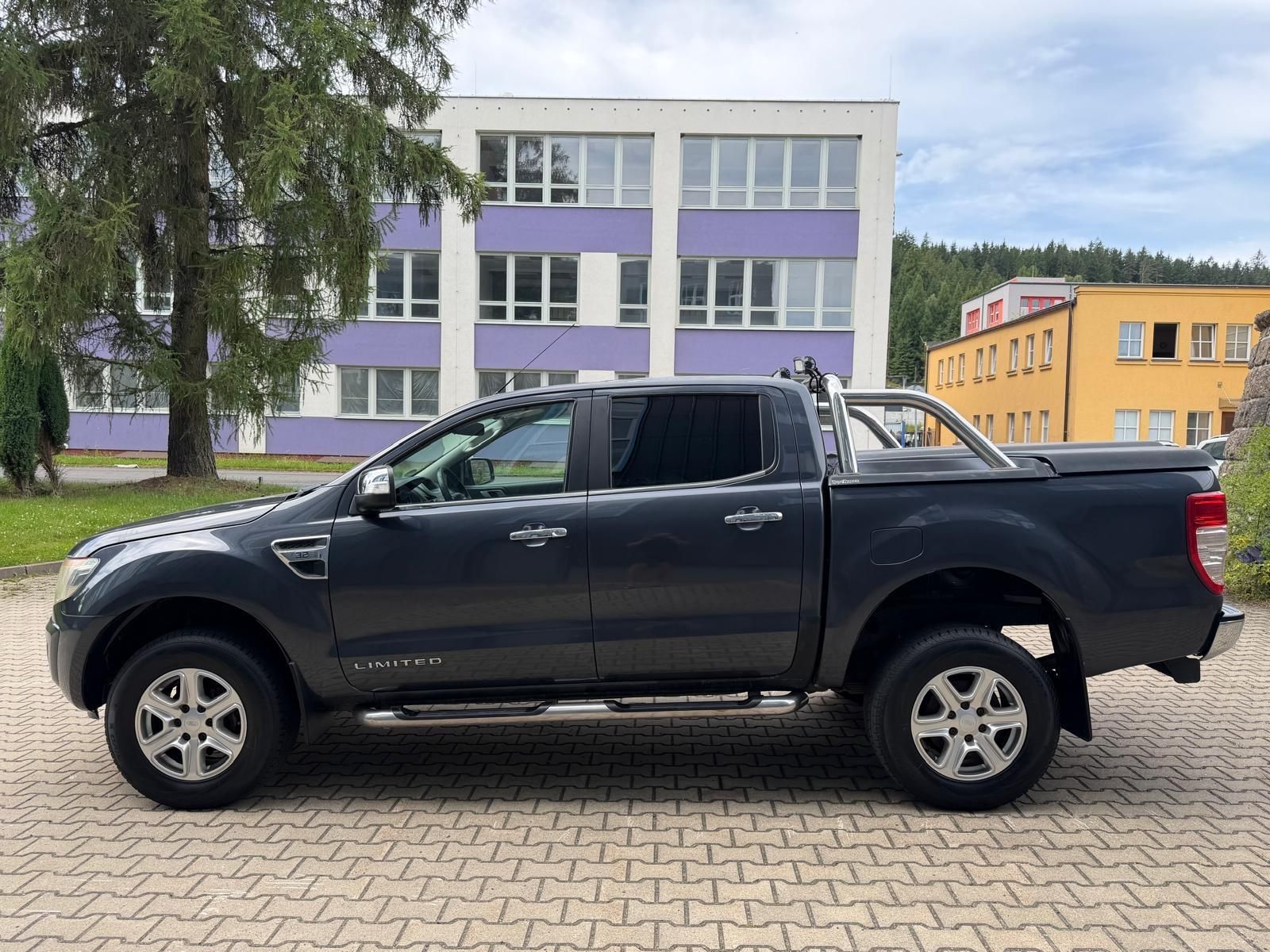 Ford Ranger, 3,2 TDCI 4x4 / manuál / - fotka 2