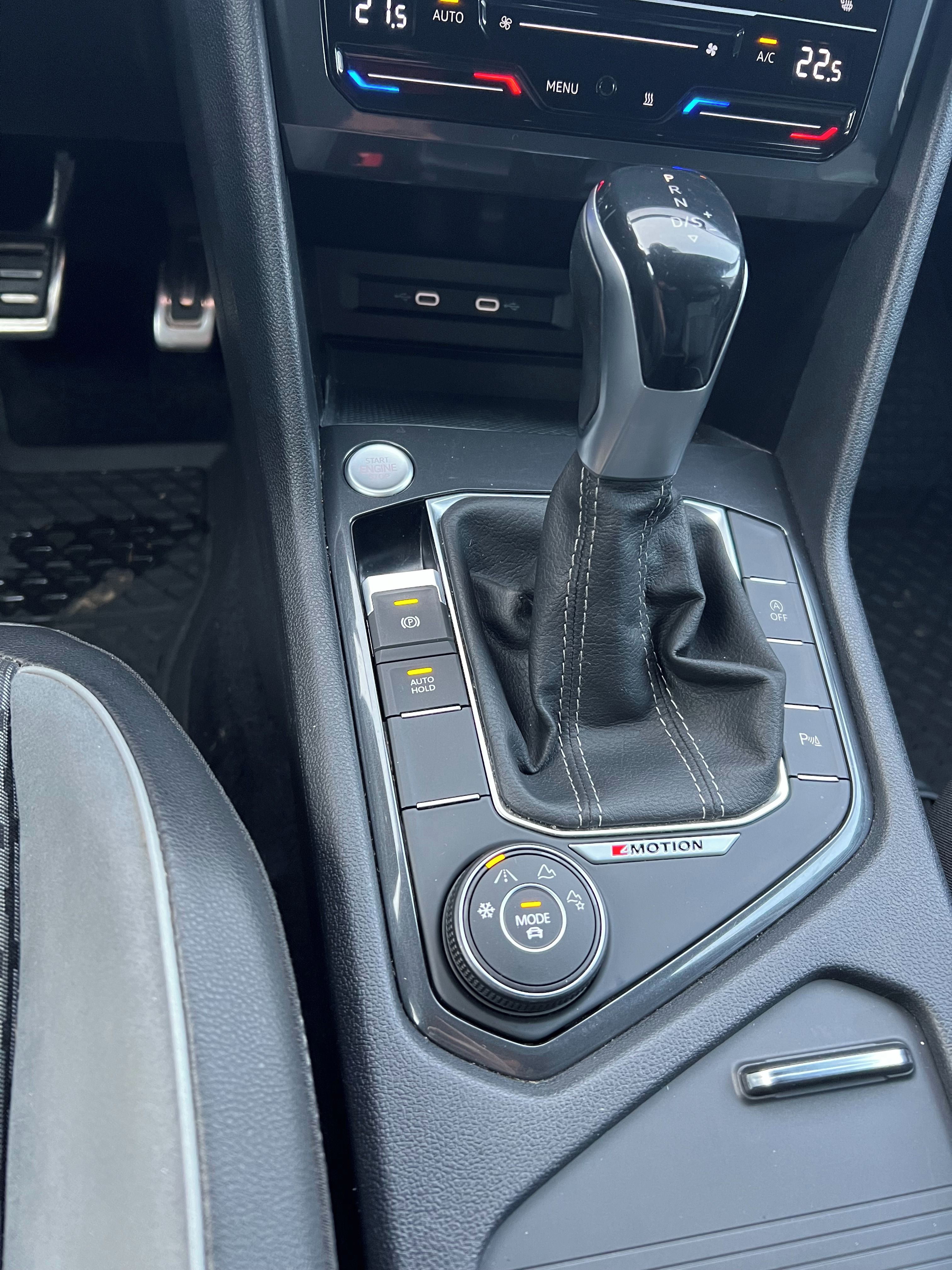 Volkswagen Tiguan, VW TIGUAN 7MÍST,R-LINE,147KW - fotka 6