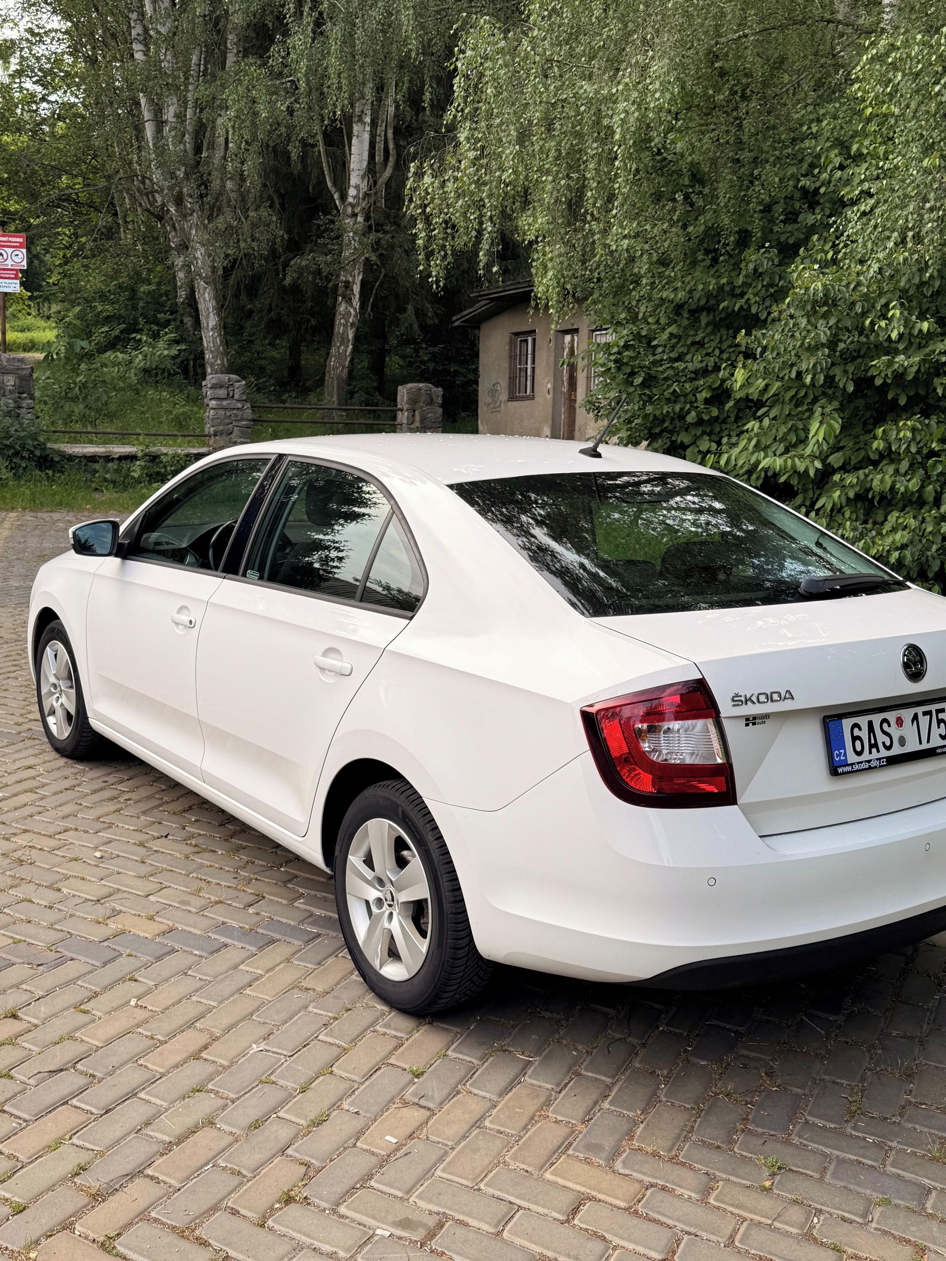 Škoda Rapid, 1.0 TSI - fotka 4