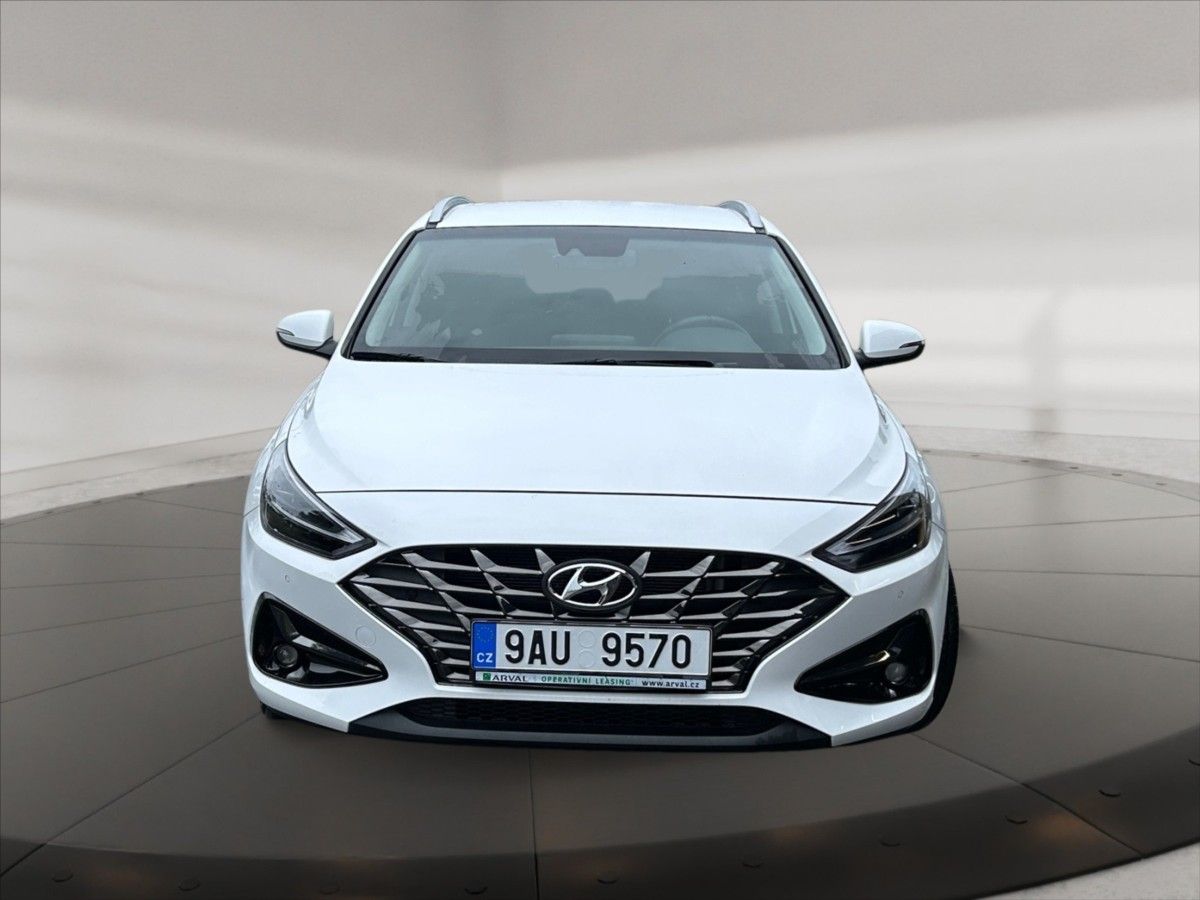 Hyundai i30, 1,0 TGDI 120 Smart - fotka 2