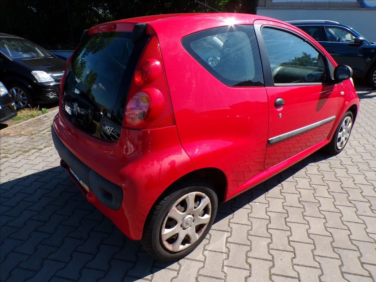Peugeot 107, 1,0 i  POSILOVAČ ŘÍZENÍ - fotka 5